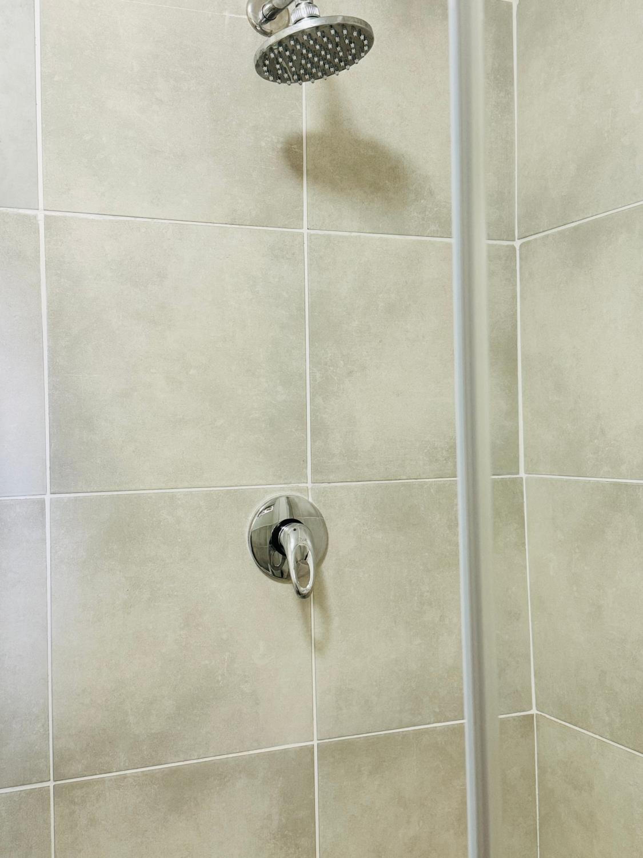Deluxe Double Room with Shower