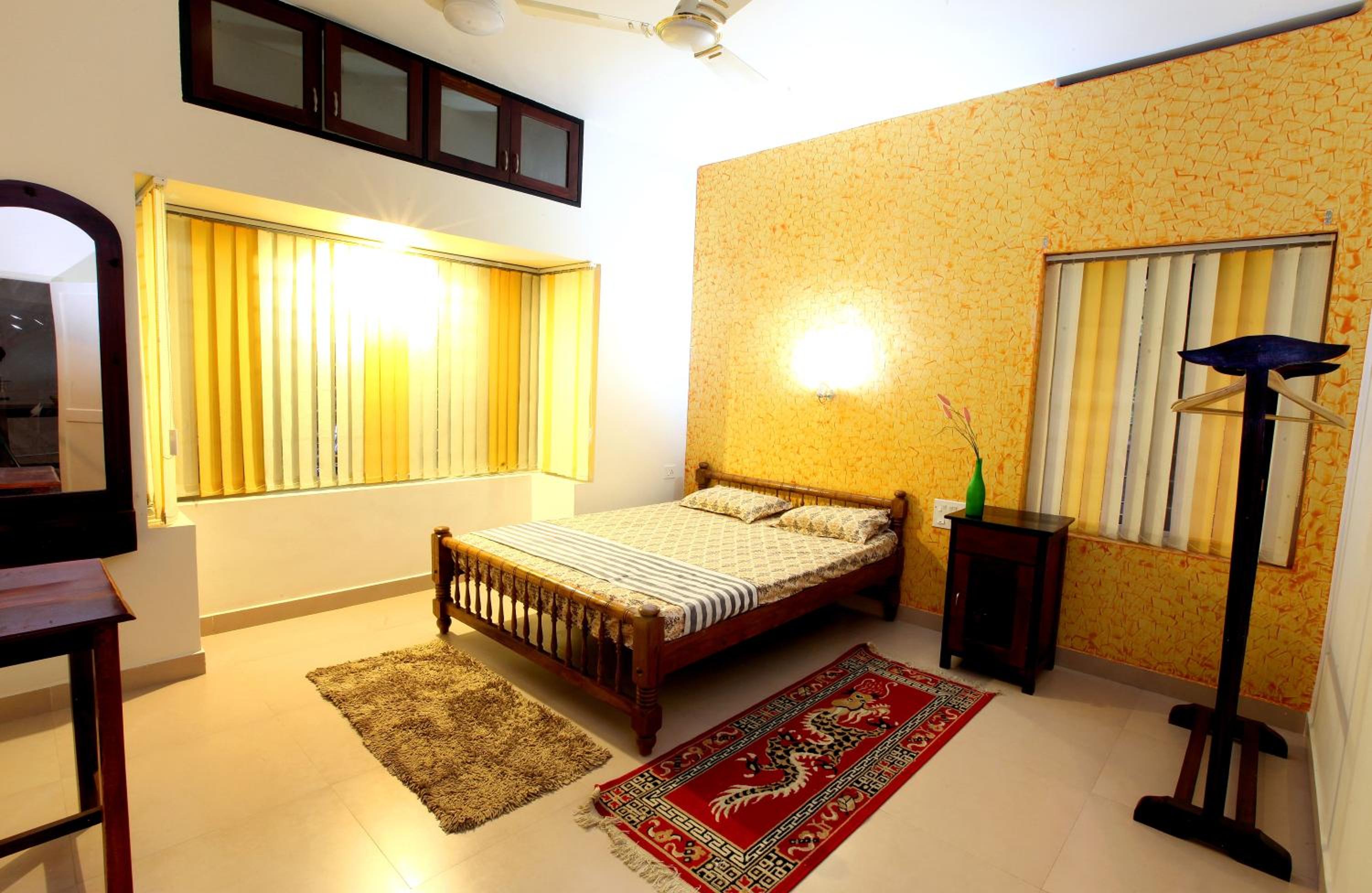 Deluxe King Studio - Photo 1
