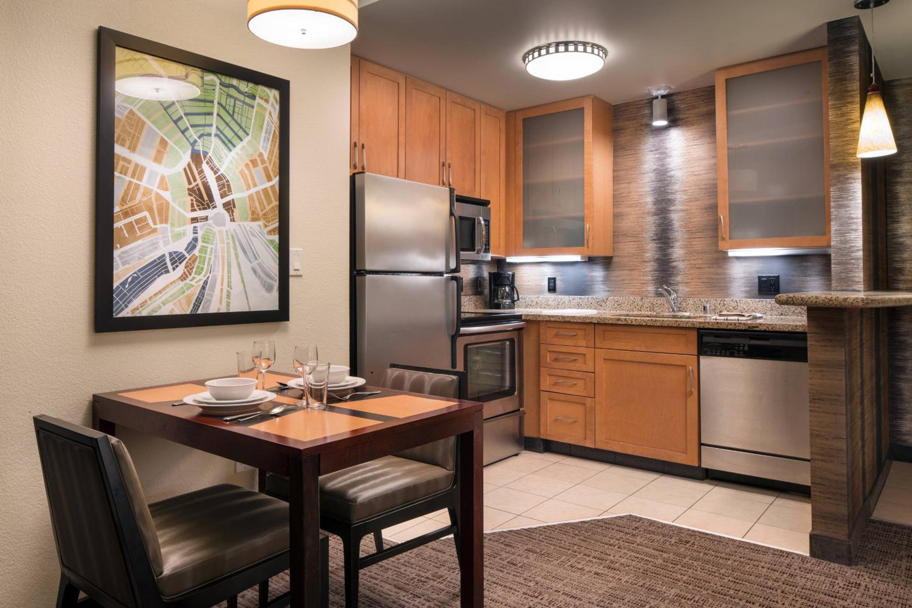 One-Bedroom King Suite with Sofa Bed - Hearing Accessible photo 3
