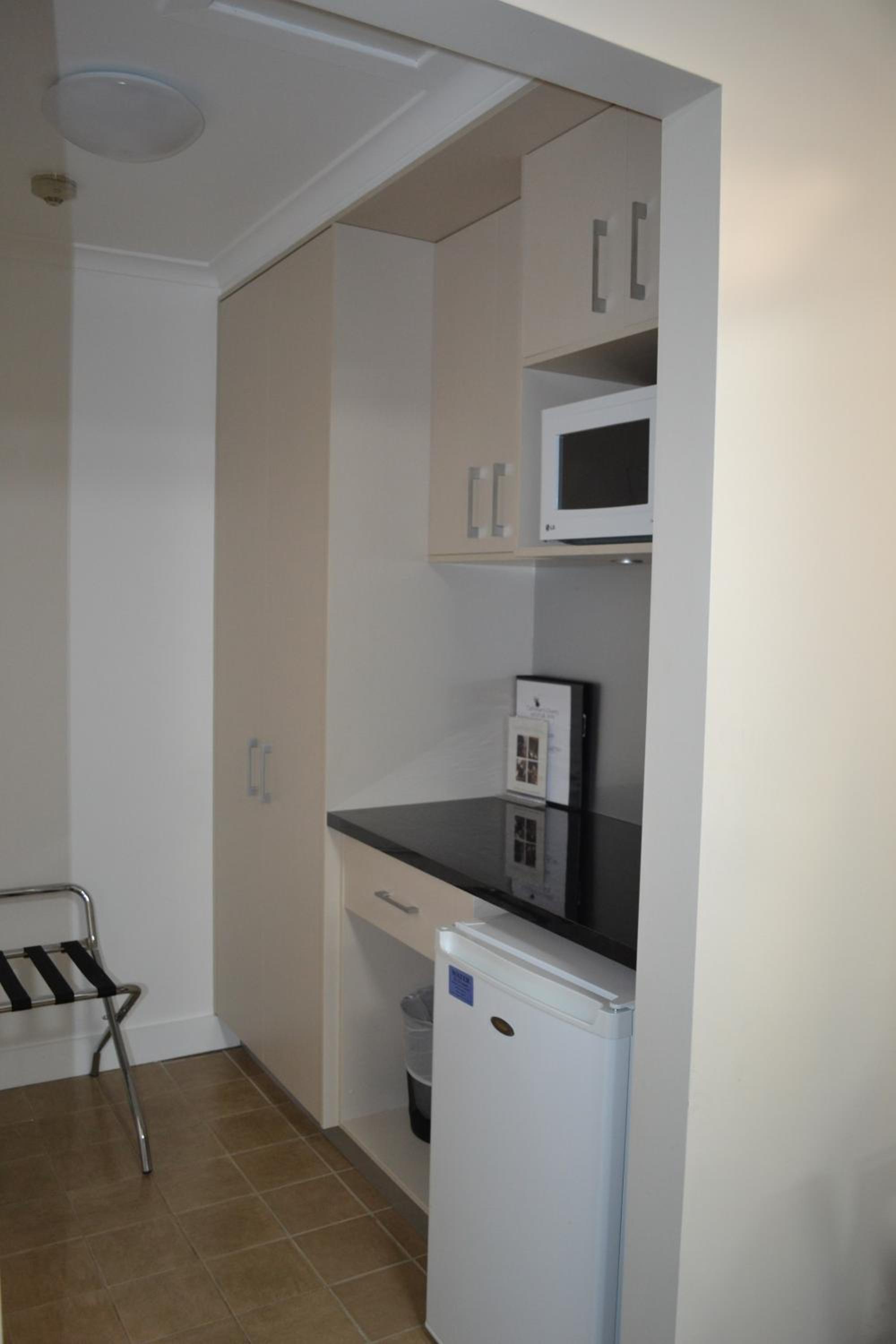 Family Room - Photo 4