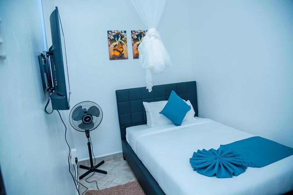 Economy Single Room