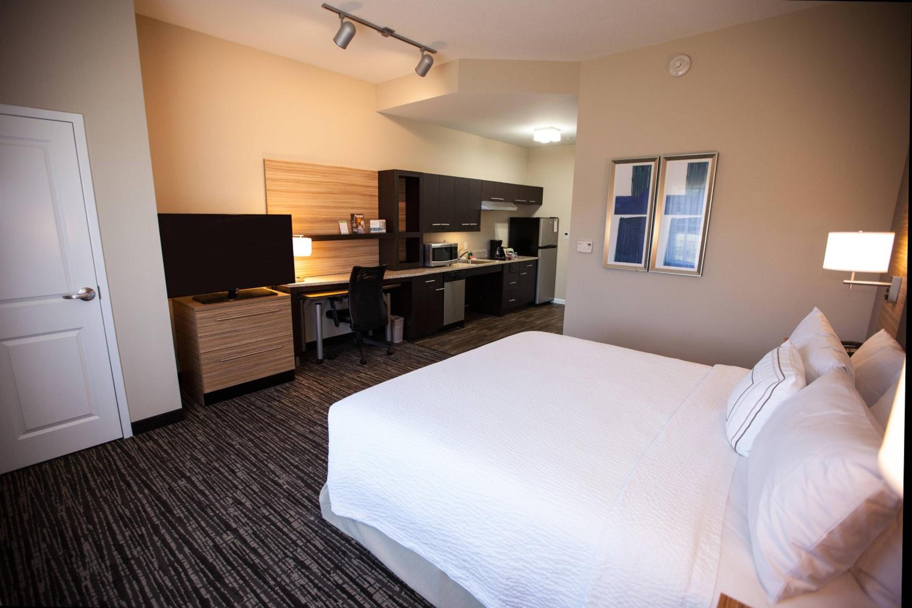 Studio with Sofa Bed and Balcony -Hearing Accessible