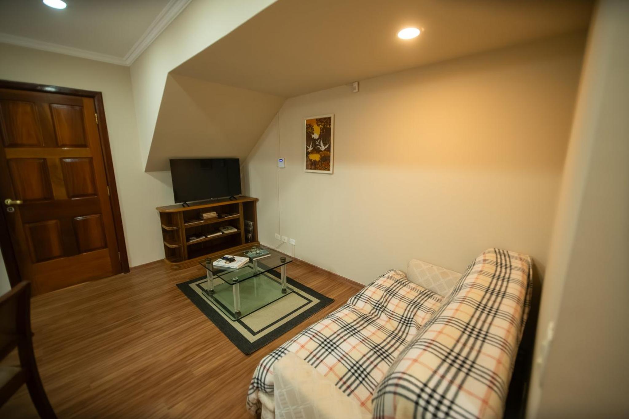 Two-Bedroom Studio Apartment photo 3