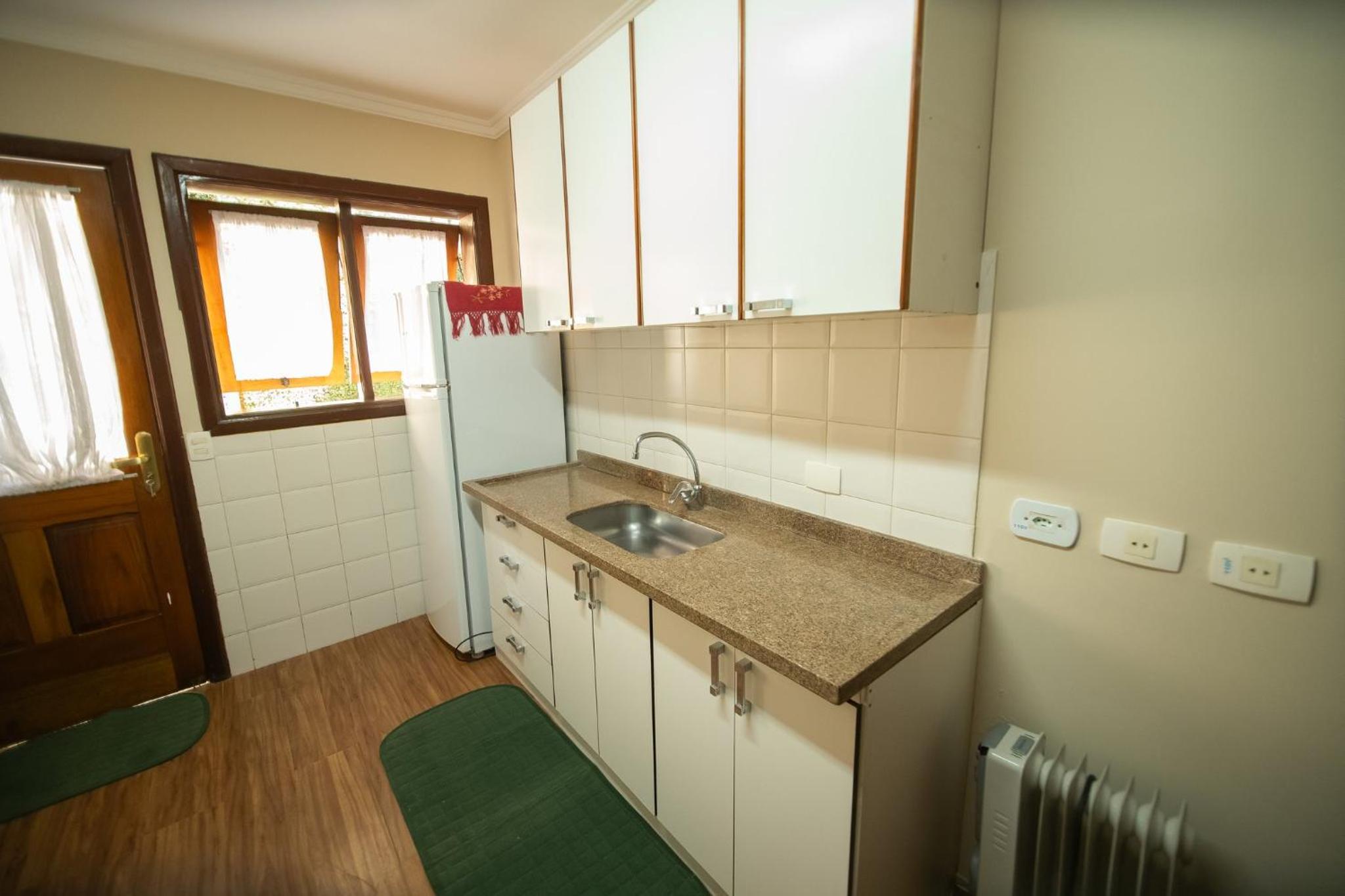Two-Bedroom Studio Apartment photo 2
