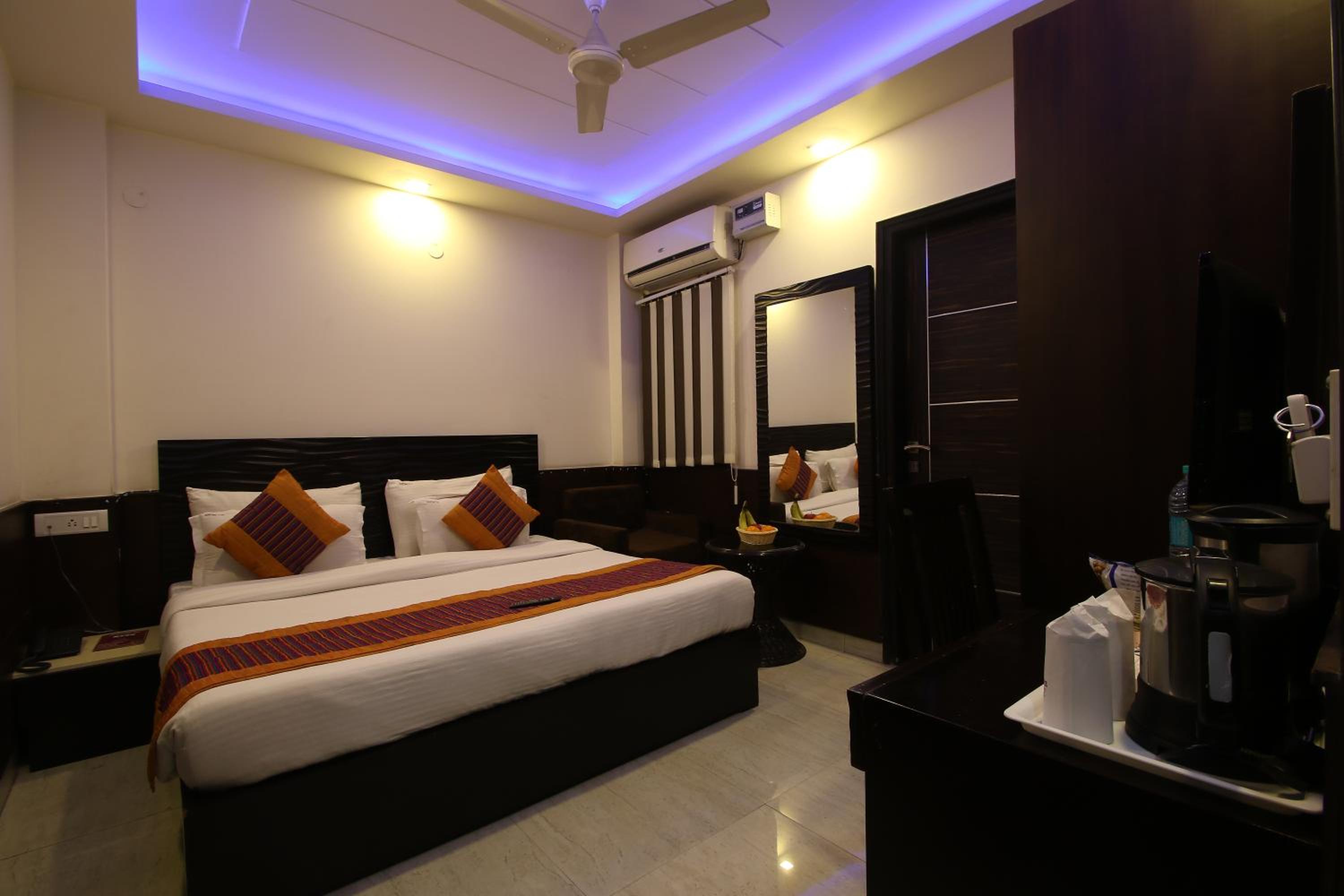 Deluxe Room - Photo 5