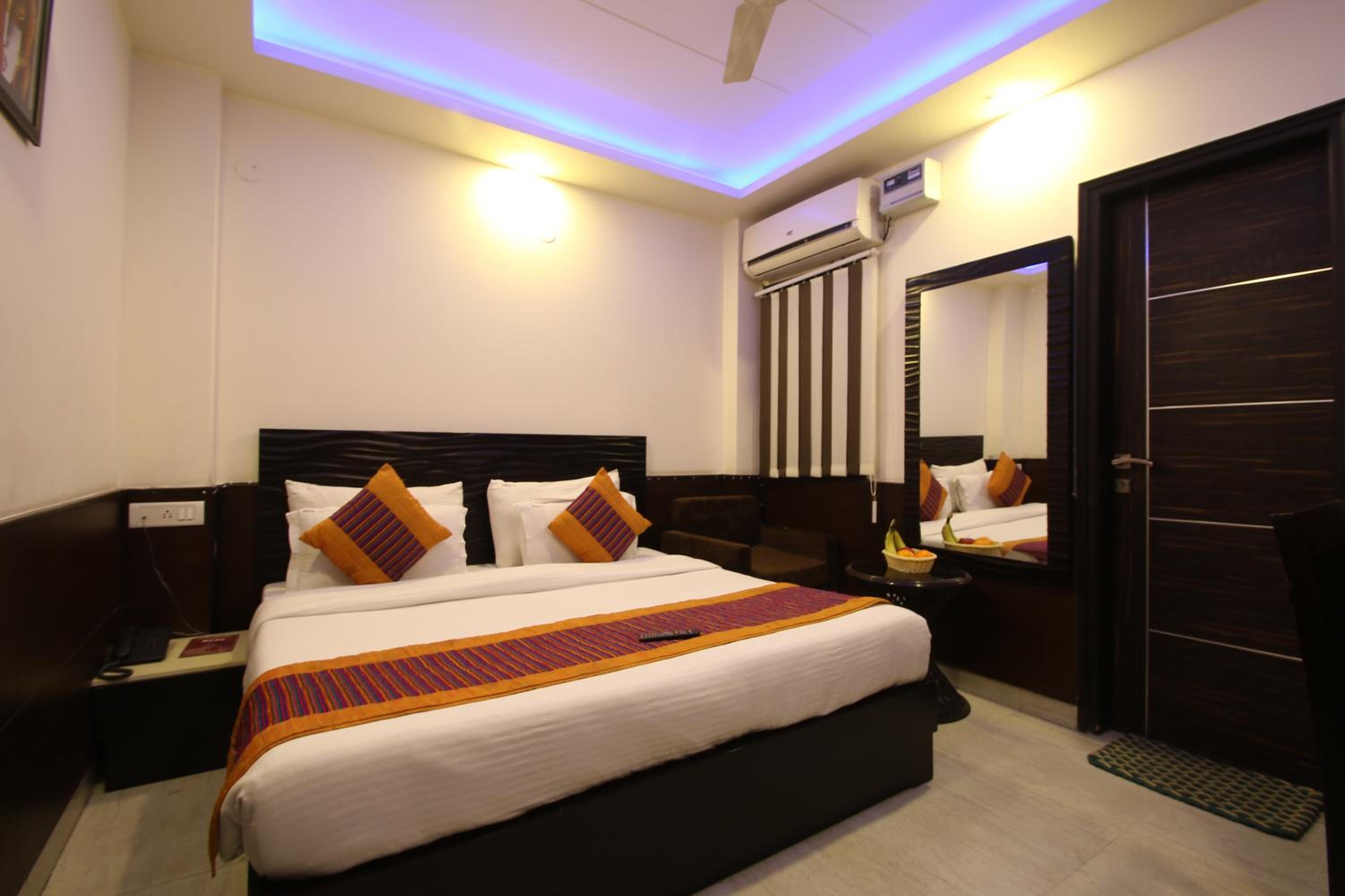 Deluxe Room - Photo 1