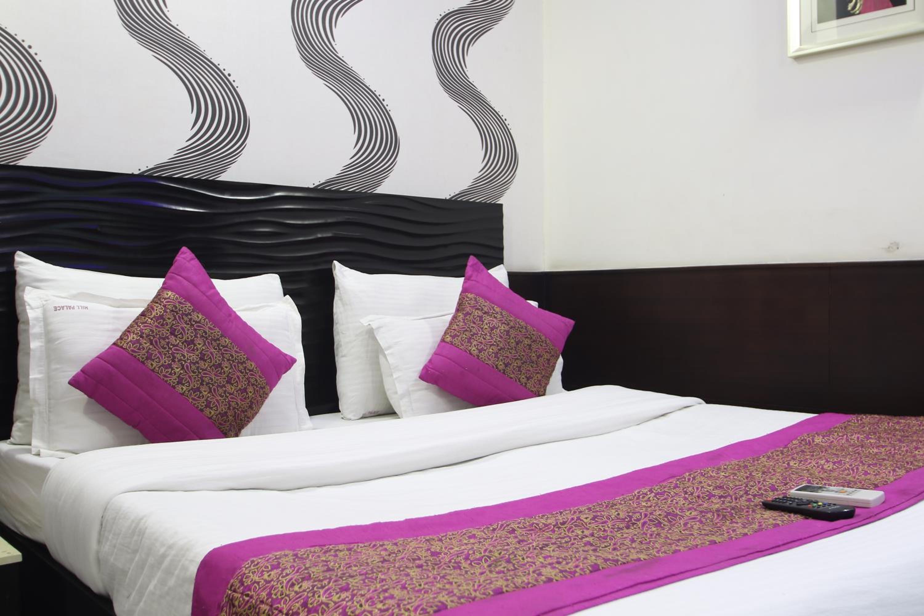 Deluxe Room - Photo 8