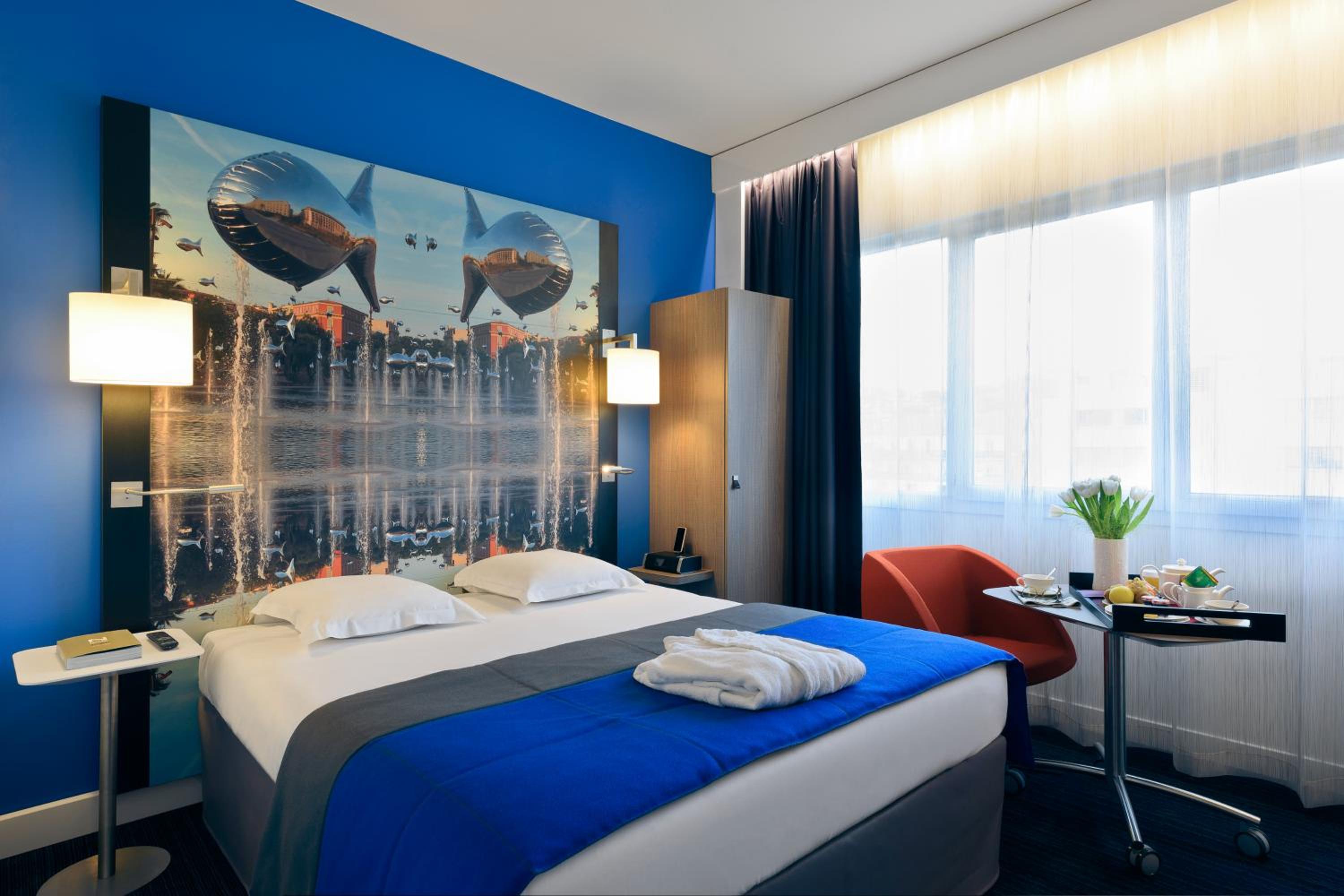 Privilege Room with Queen-Size Bed