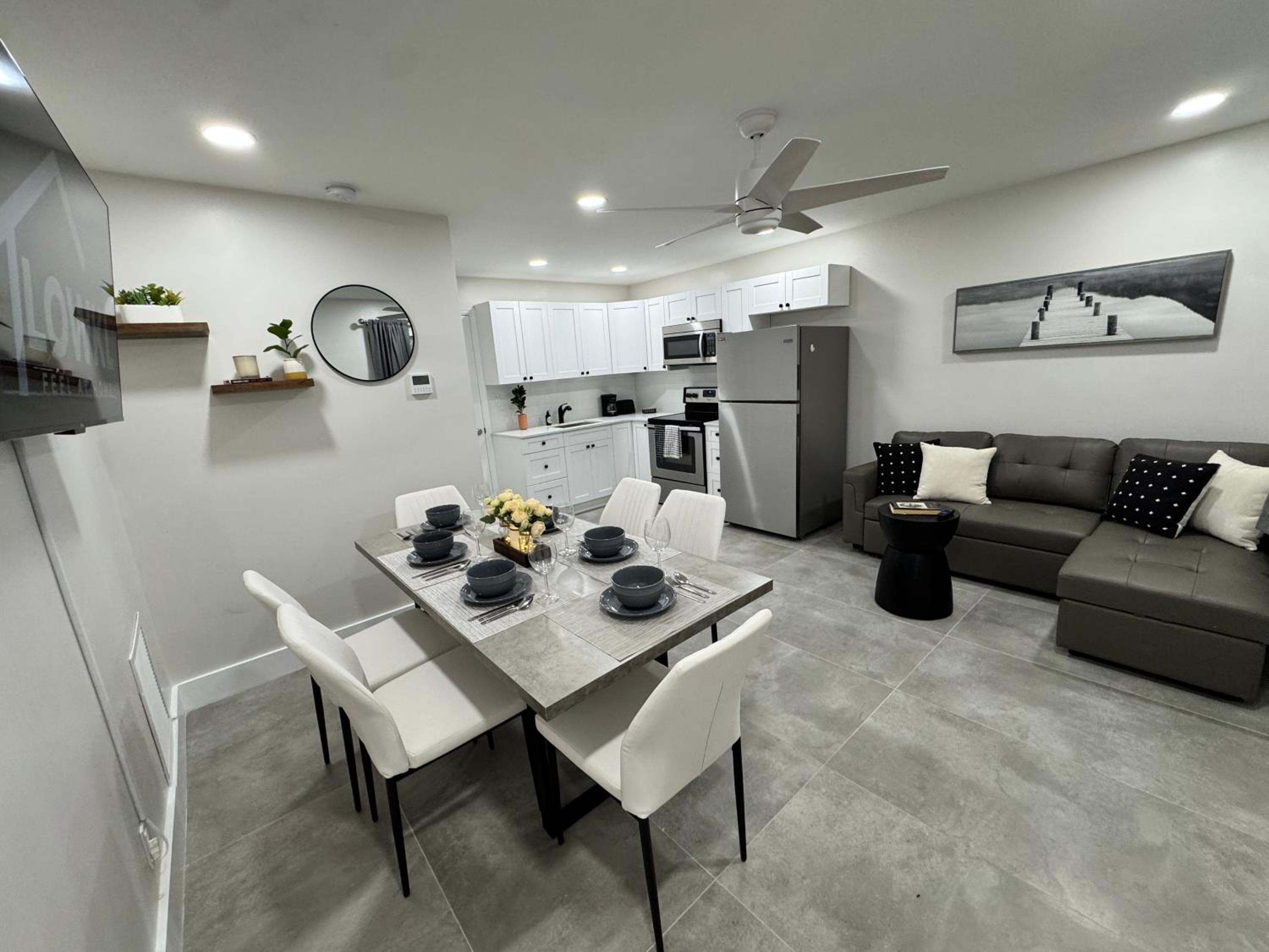 Two-Bedroom Apartment - Photo 11