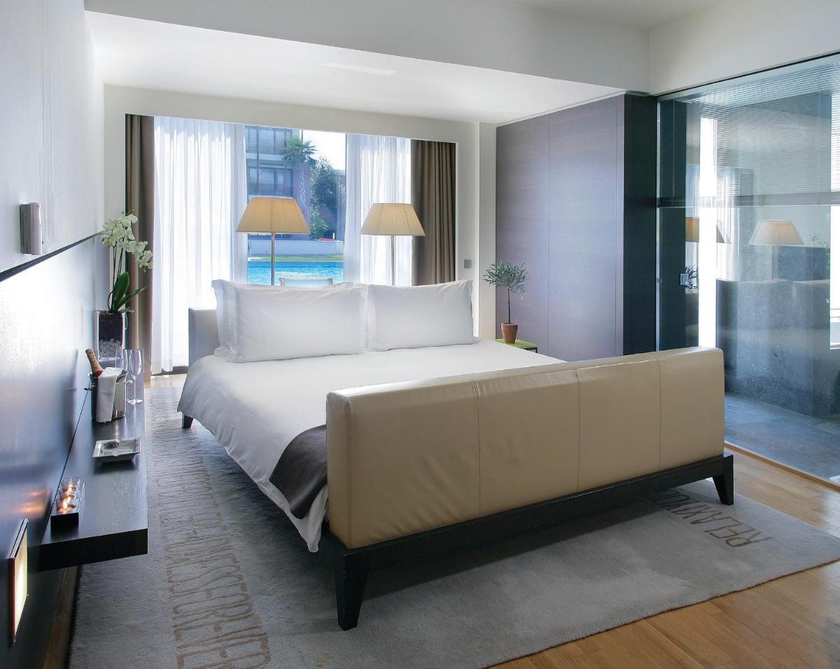 Executive Suite - Photo 4