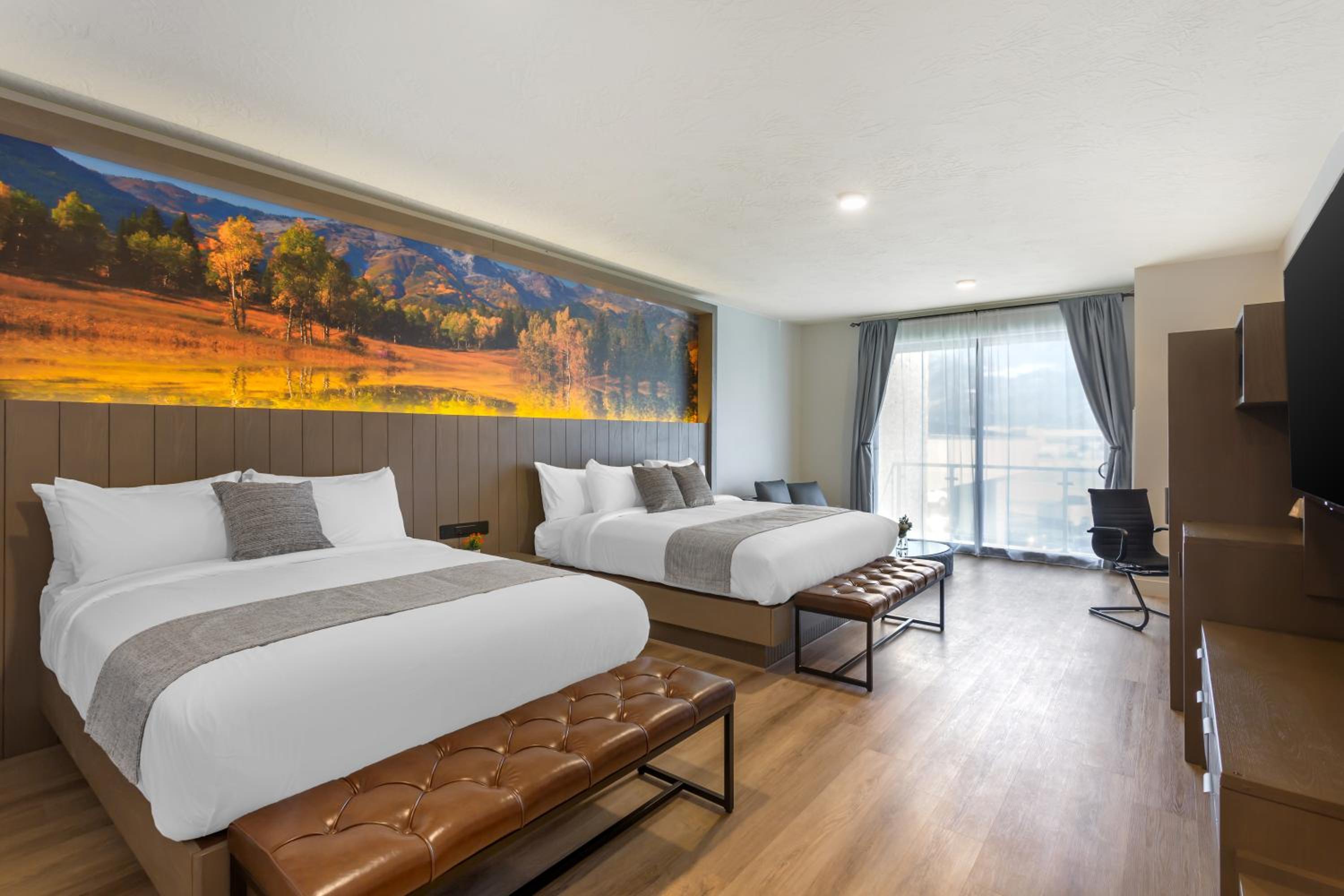 One Room Suite with Balcony -  Accessible Tub/Disability Access - Non Smoking