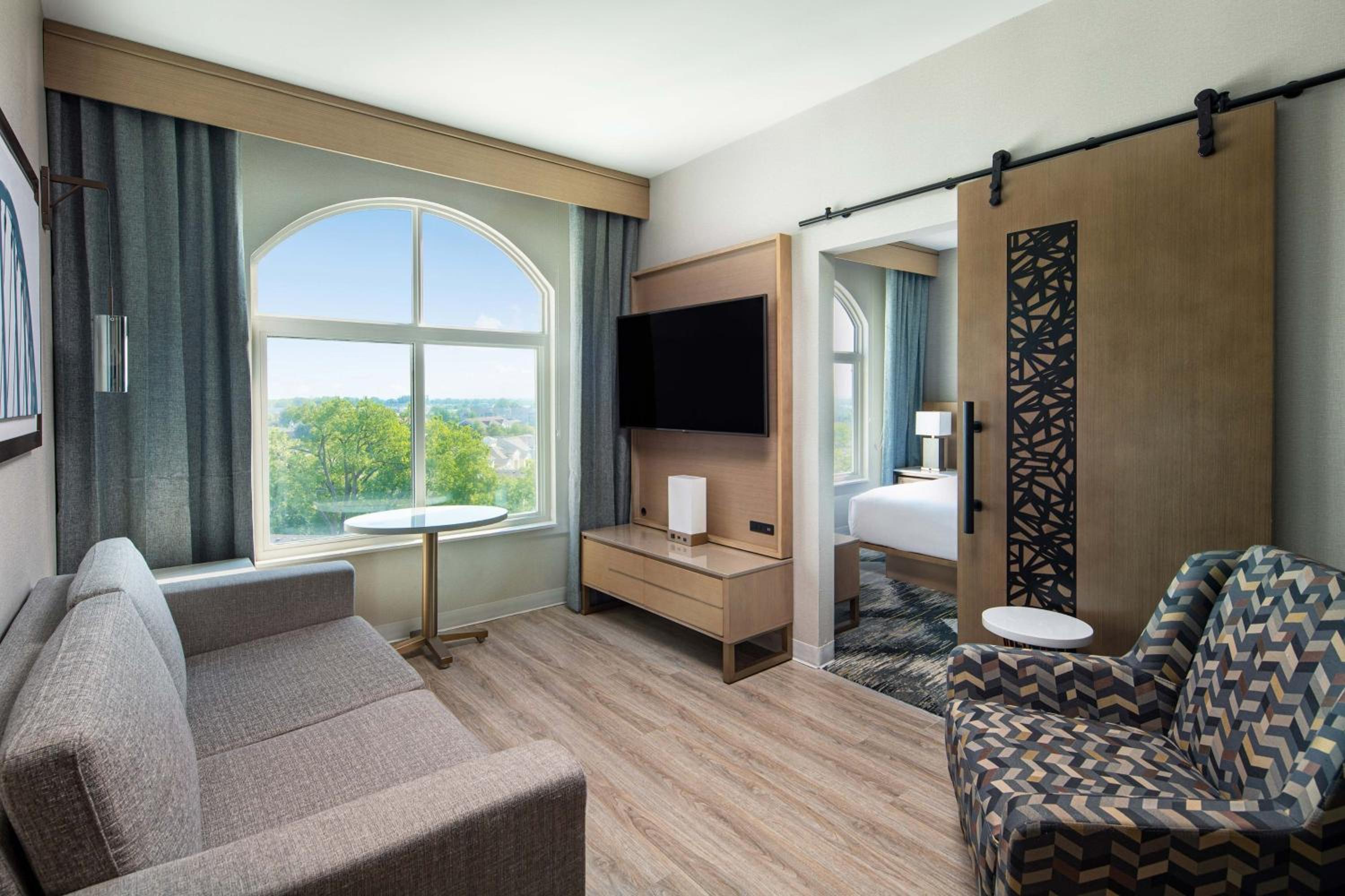 Queen Suite with Sofa Bed - Mobility/Hearing Accessible with Roll-In Shower  - Photo 2