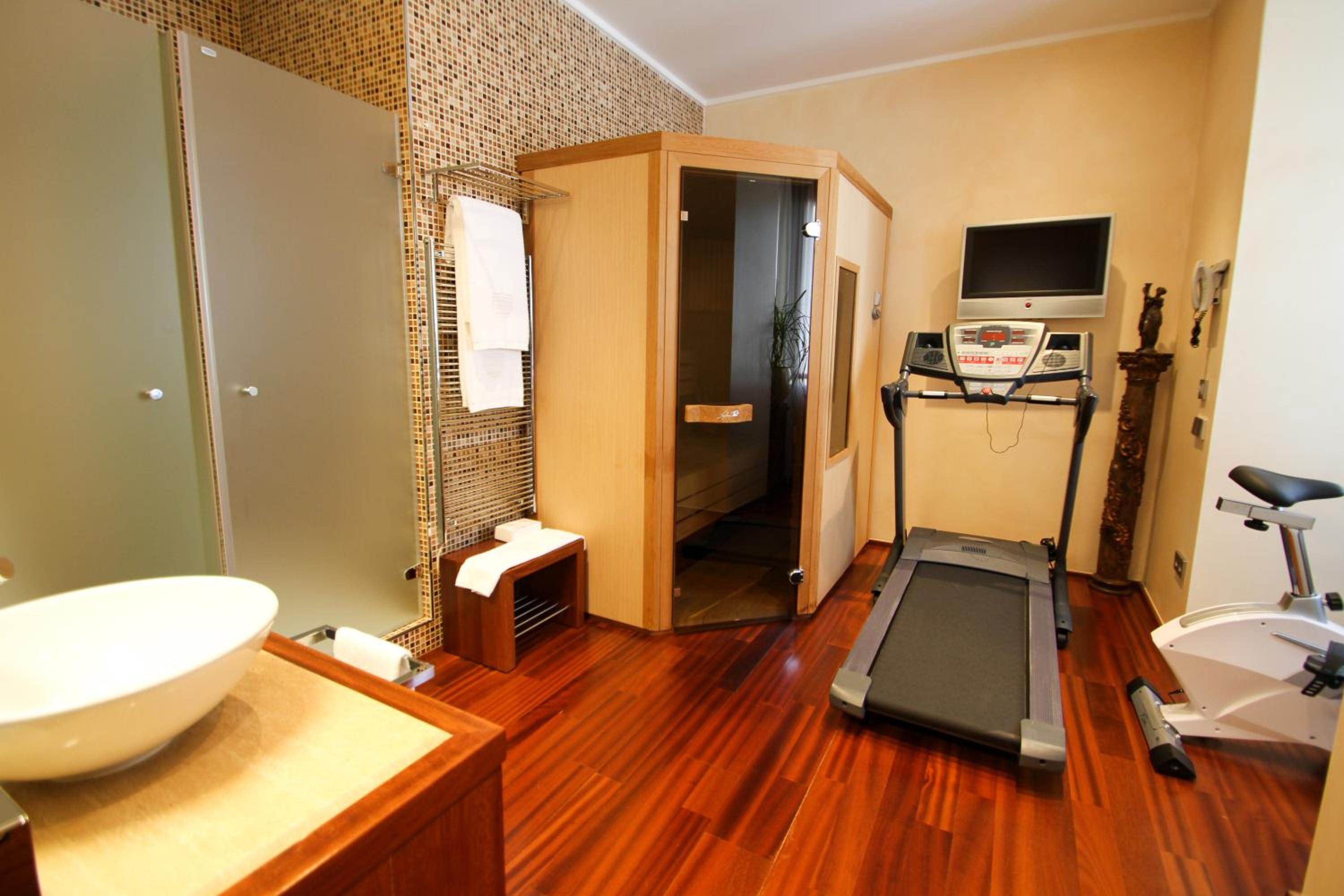 Suite with Terrace - Photo 14