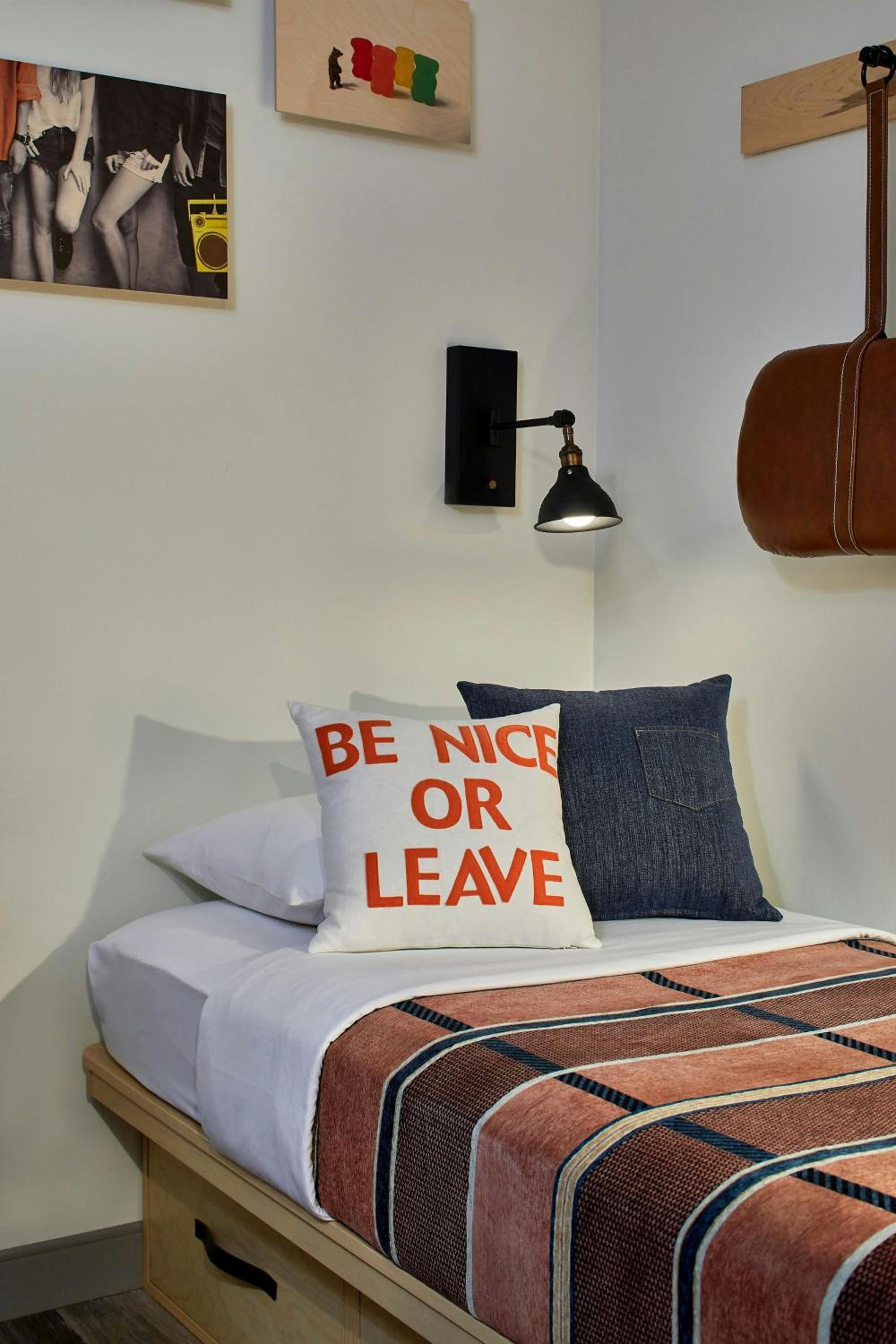 Two-Bedroom Suite with One Queen Bed and Day Bed - Photo 3