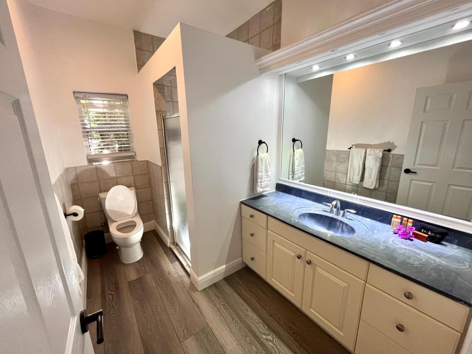 One-Bedroom House photo 2