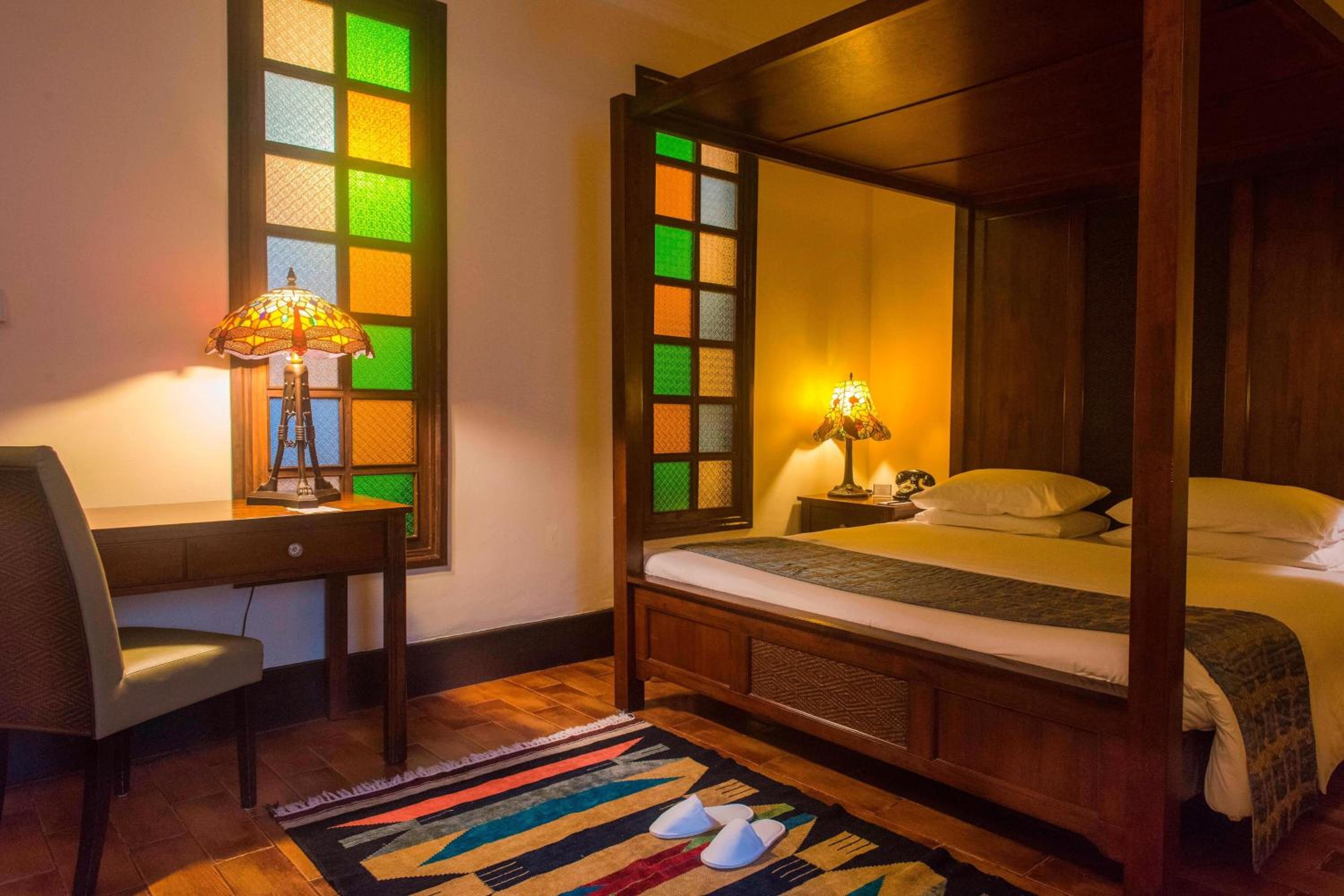 Deluxe Queen Room