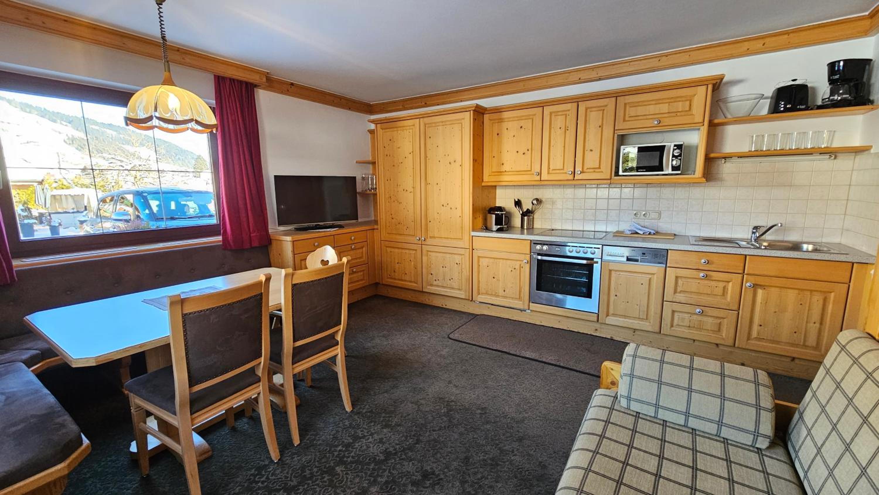 One-Bedroom Family Apartment photo 3