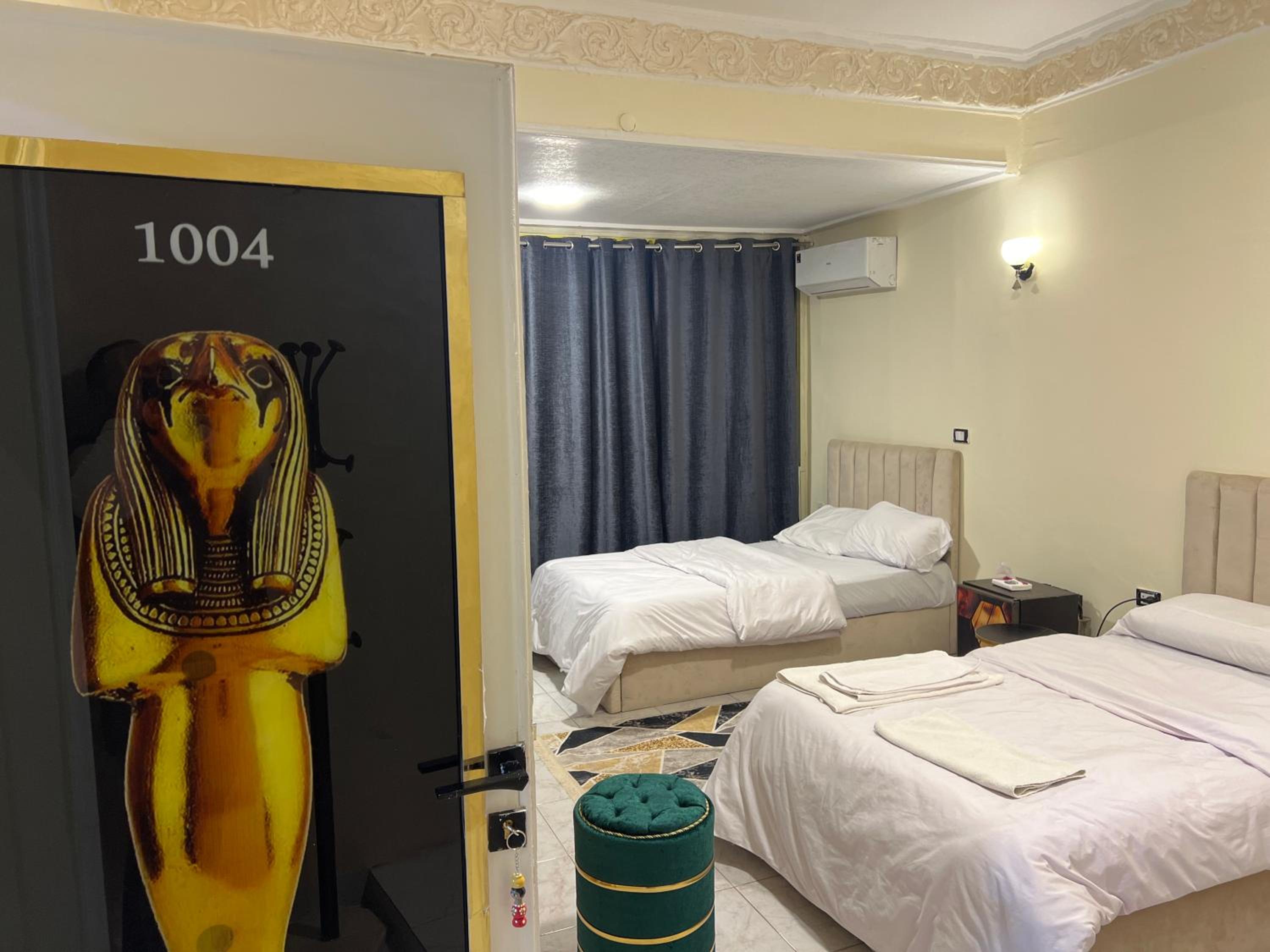 Triple Room with City View
