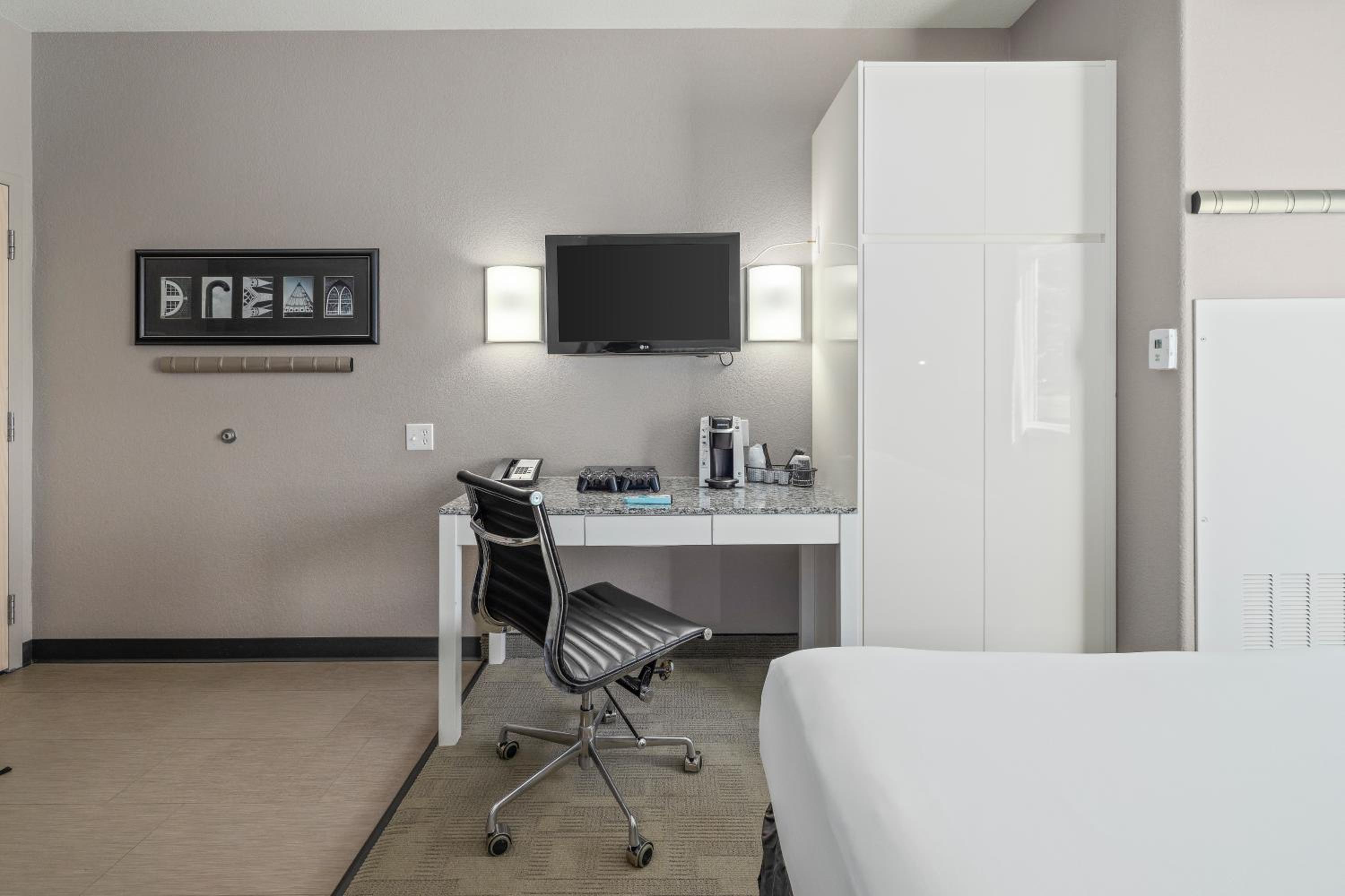 Standard Double Room - Photo 3