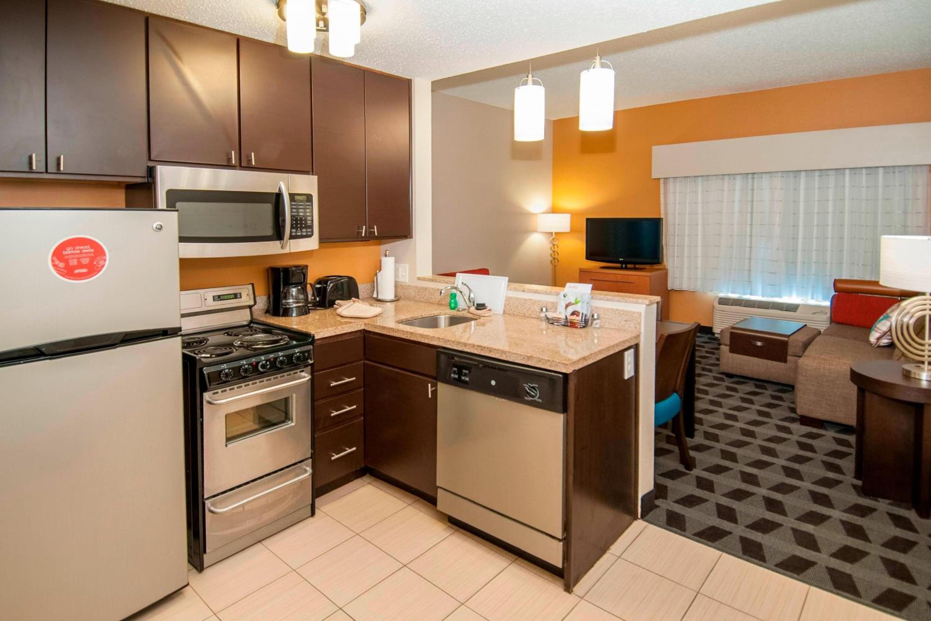 Two-Bedroom Suite with Adapted Tub - Mobility and Hearing Accessible photo 1