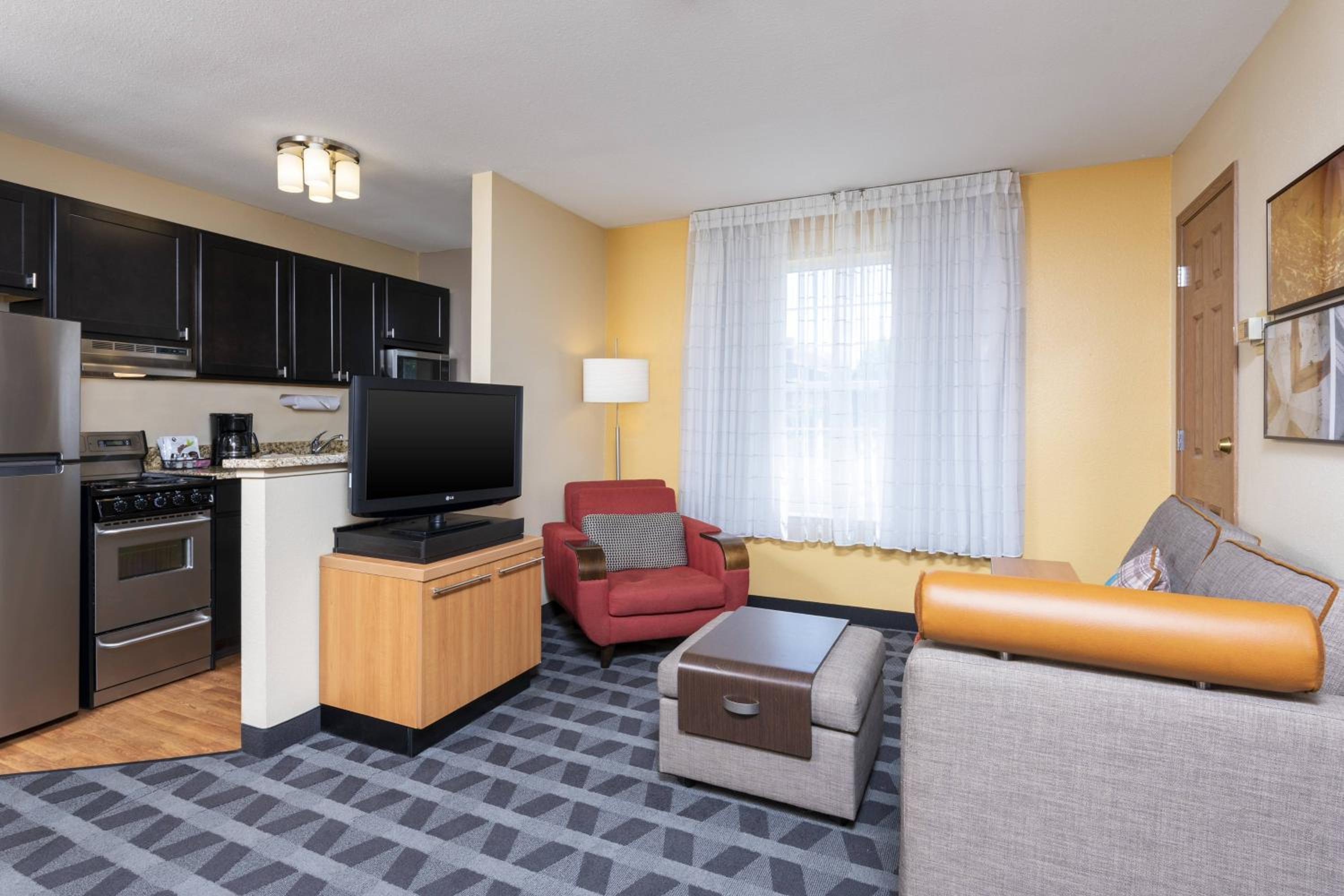 King Room with Sofa Bed - Hearing Accessible