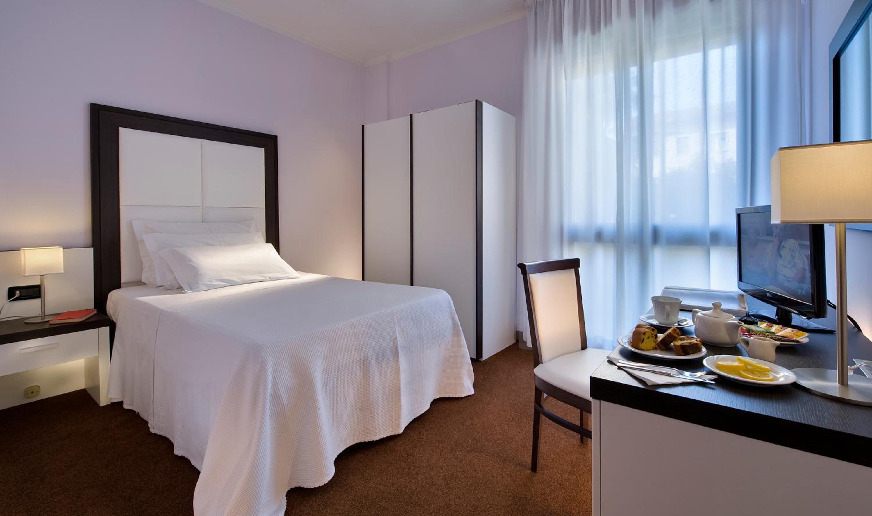 Classic Single Room with Balcony