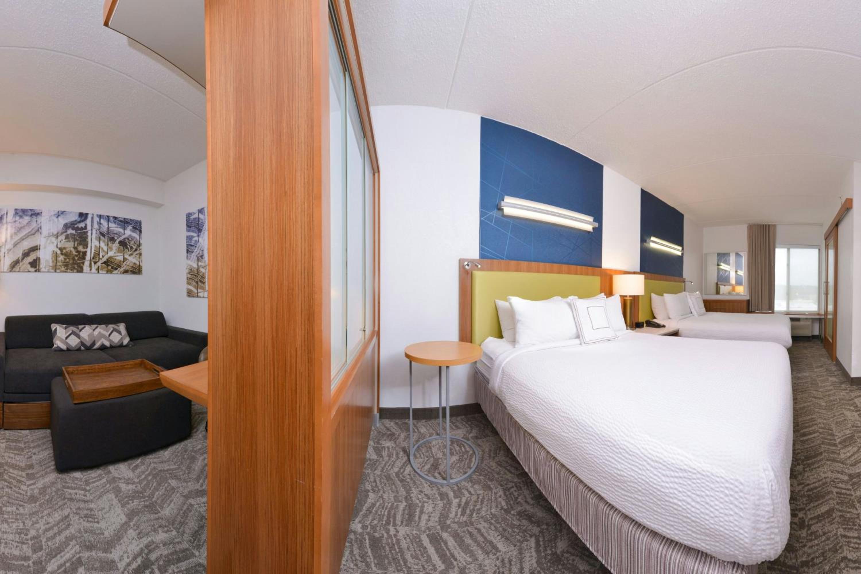 Queen Suite with Two Queen Beds, Roll-In Shower and Trundle Sofa - Mobility Access/Hearing Accessible