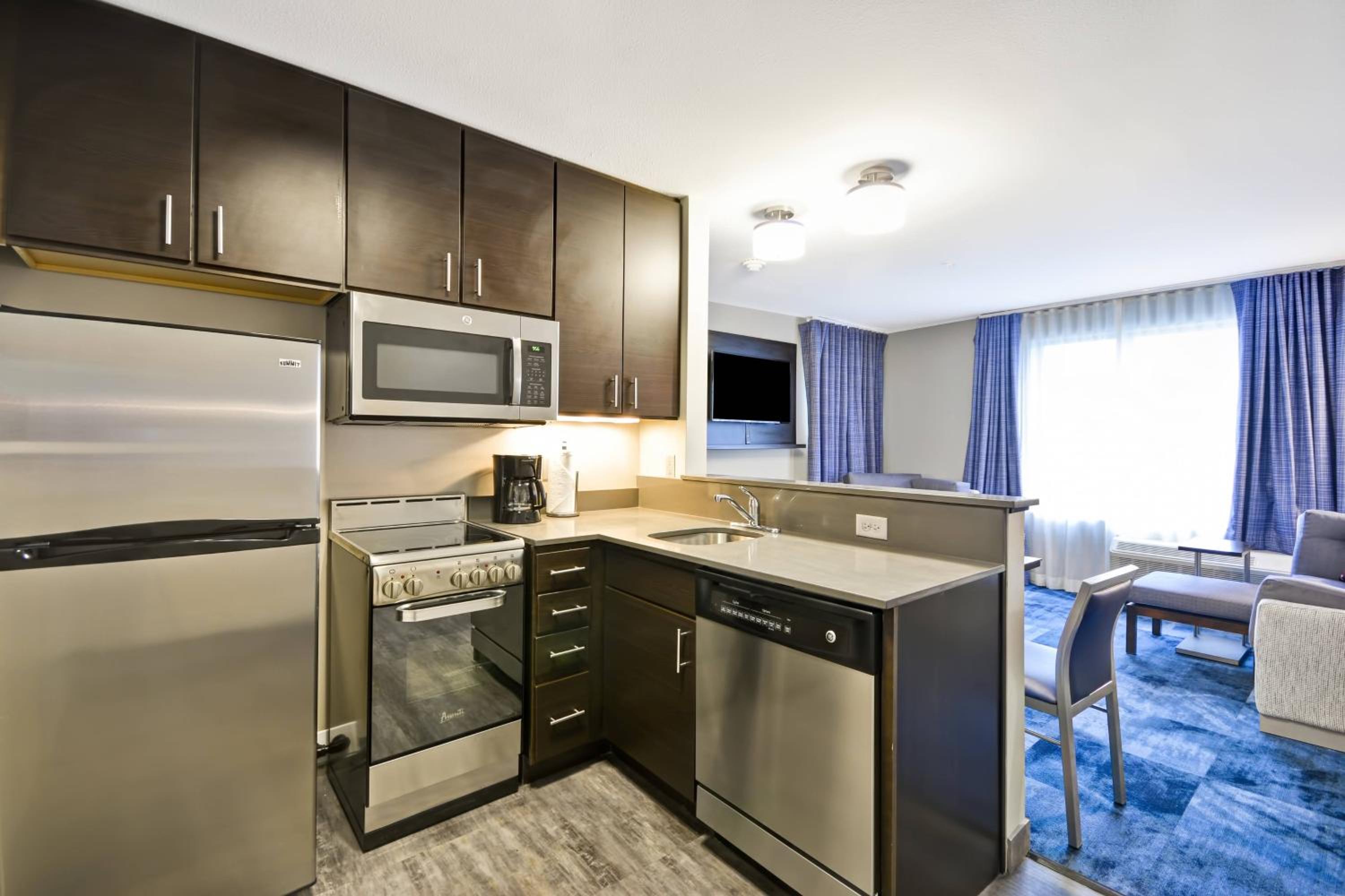 Two-Bedroom Suite photo 3