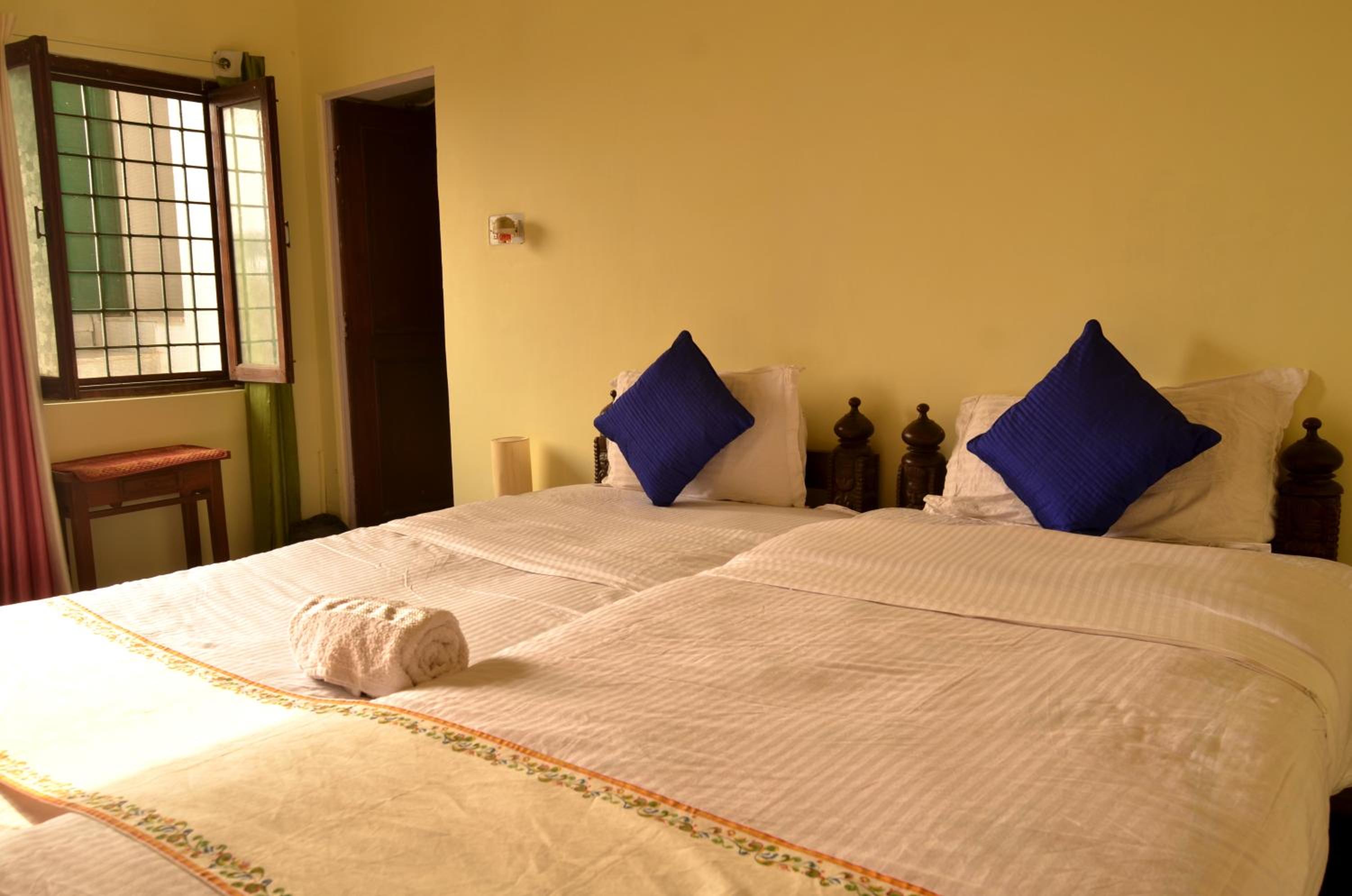 Double Room - Photo 2