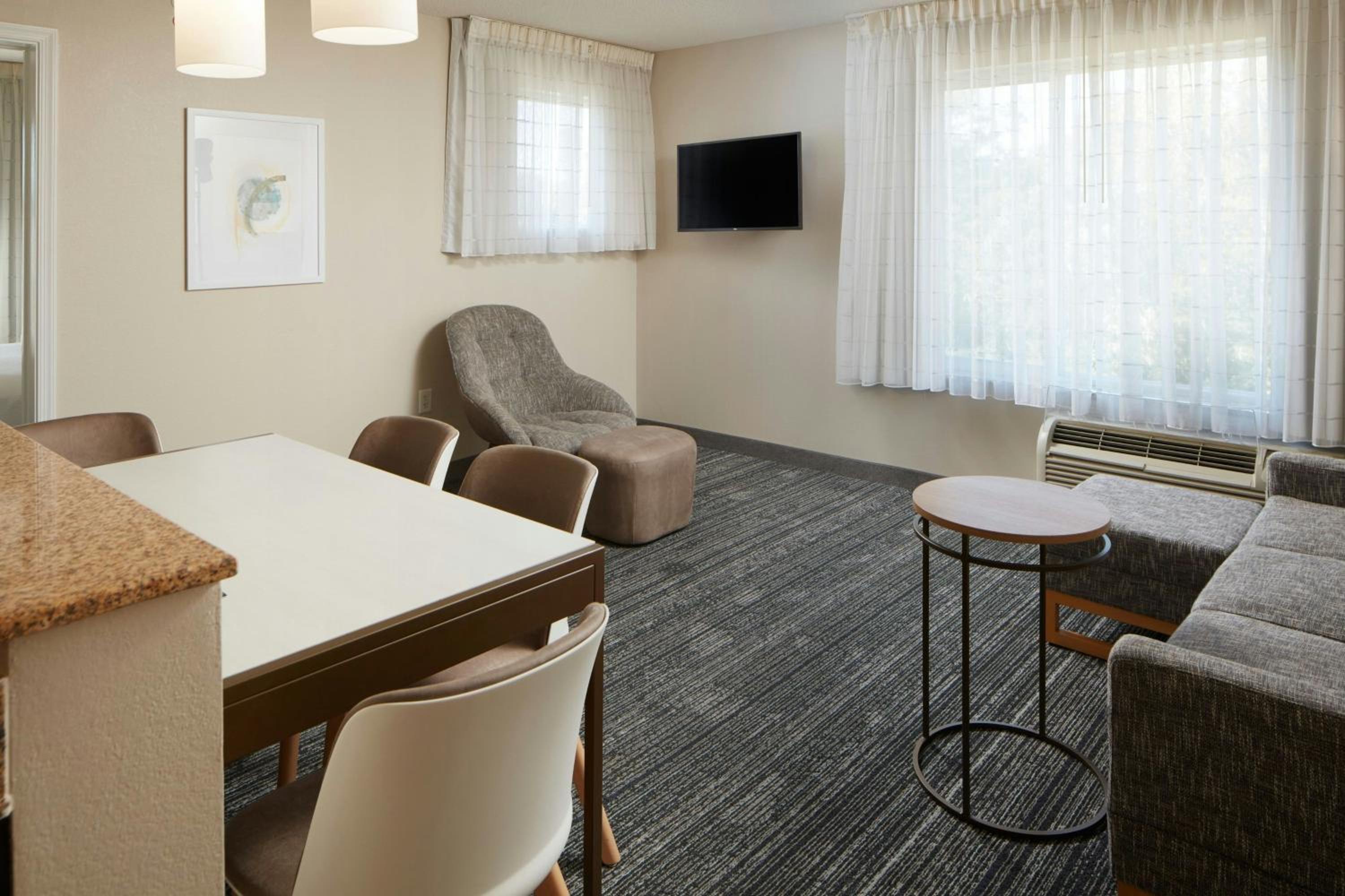 Two-Bedroom Suite with Adapted Tub - Mobility and Hearing Accessible photo 1