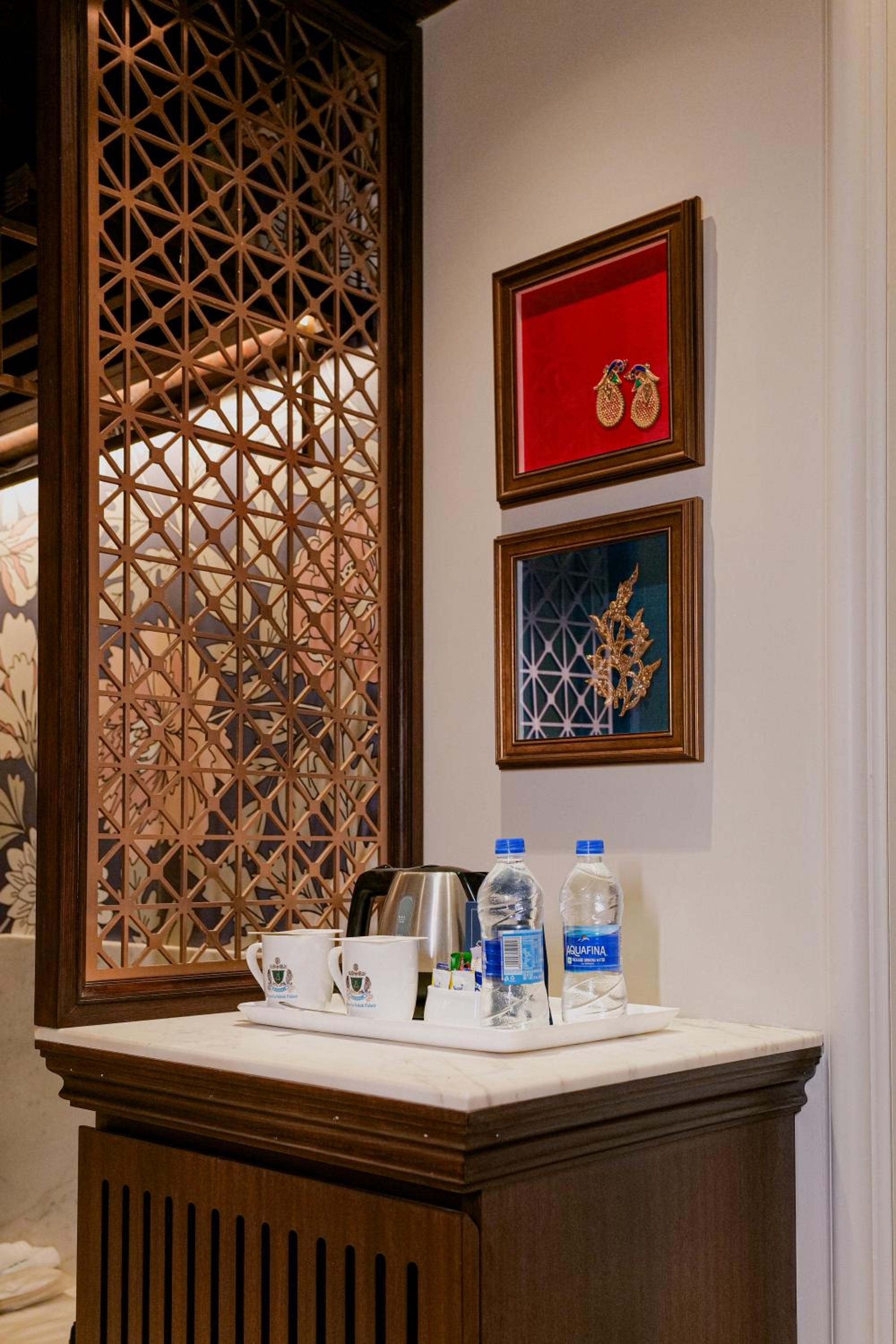 Royal Club Room photo 1