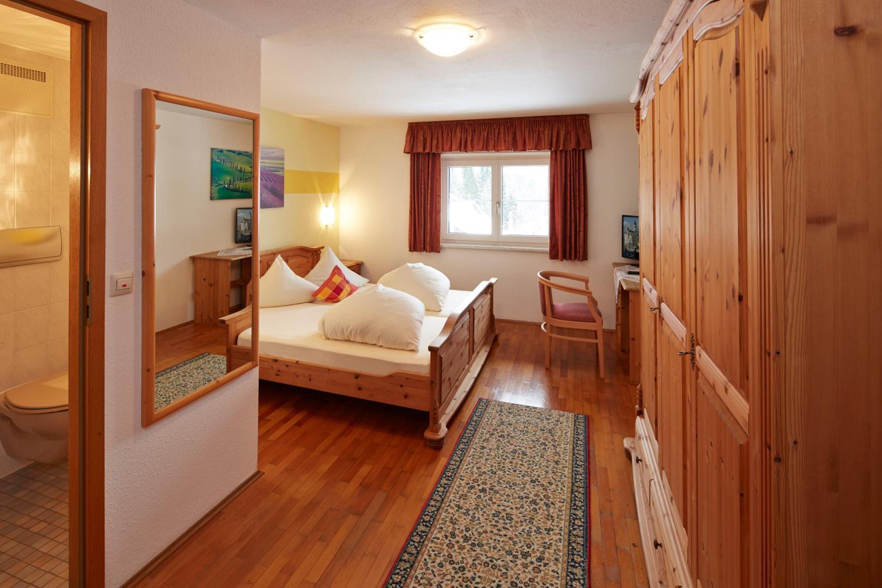 Double or Twin Room photo 1