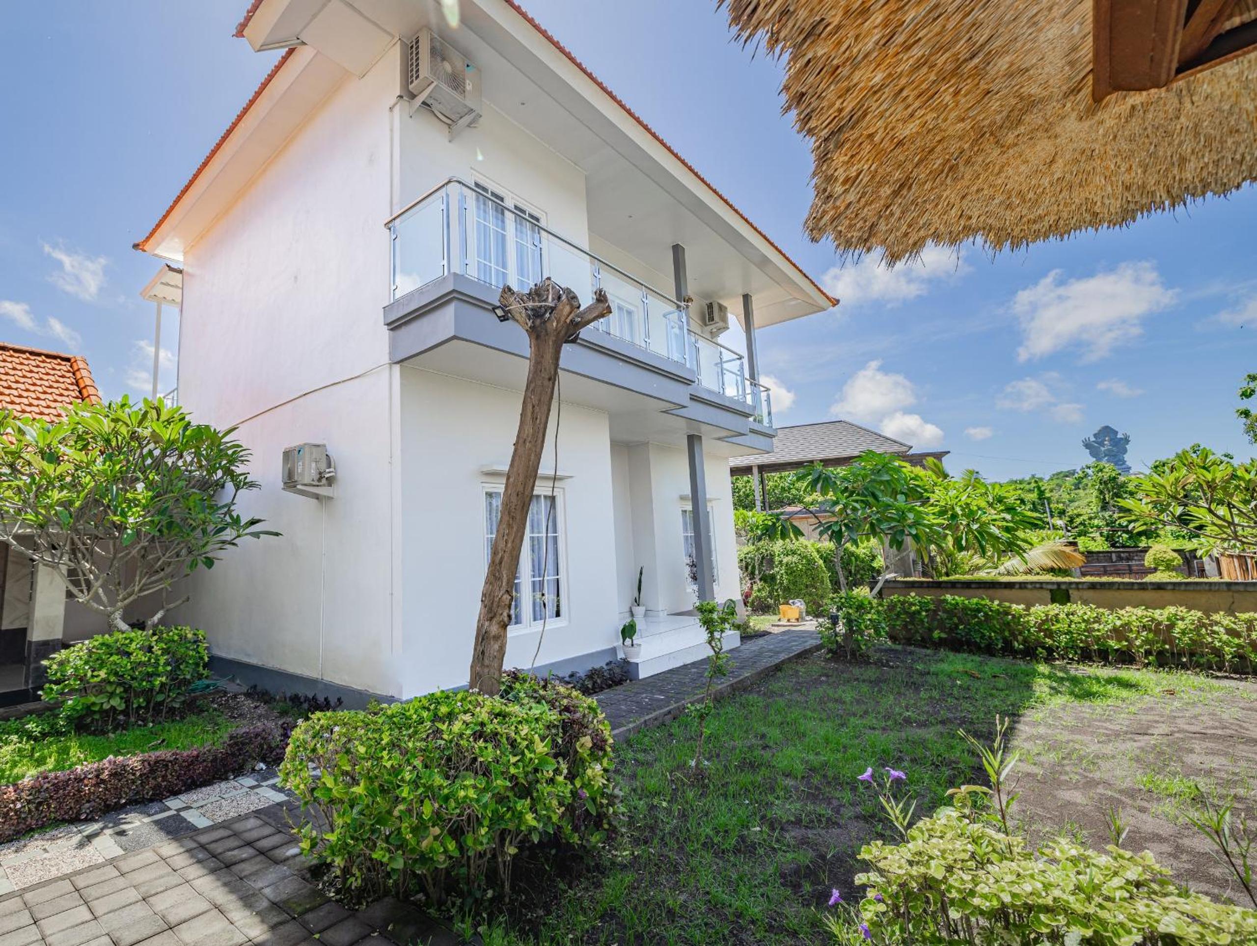 Two-Bedroom Villa - Photo 9