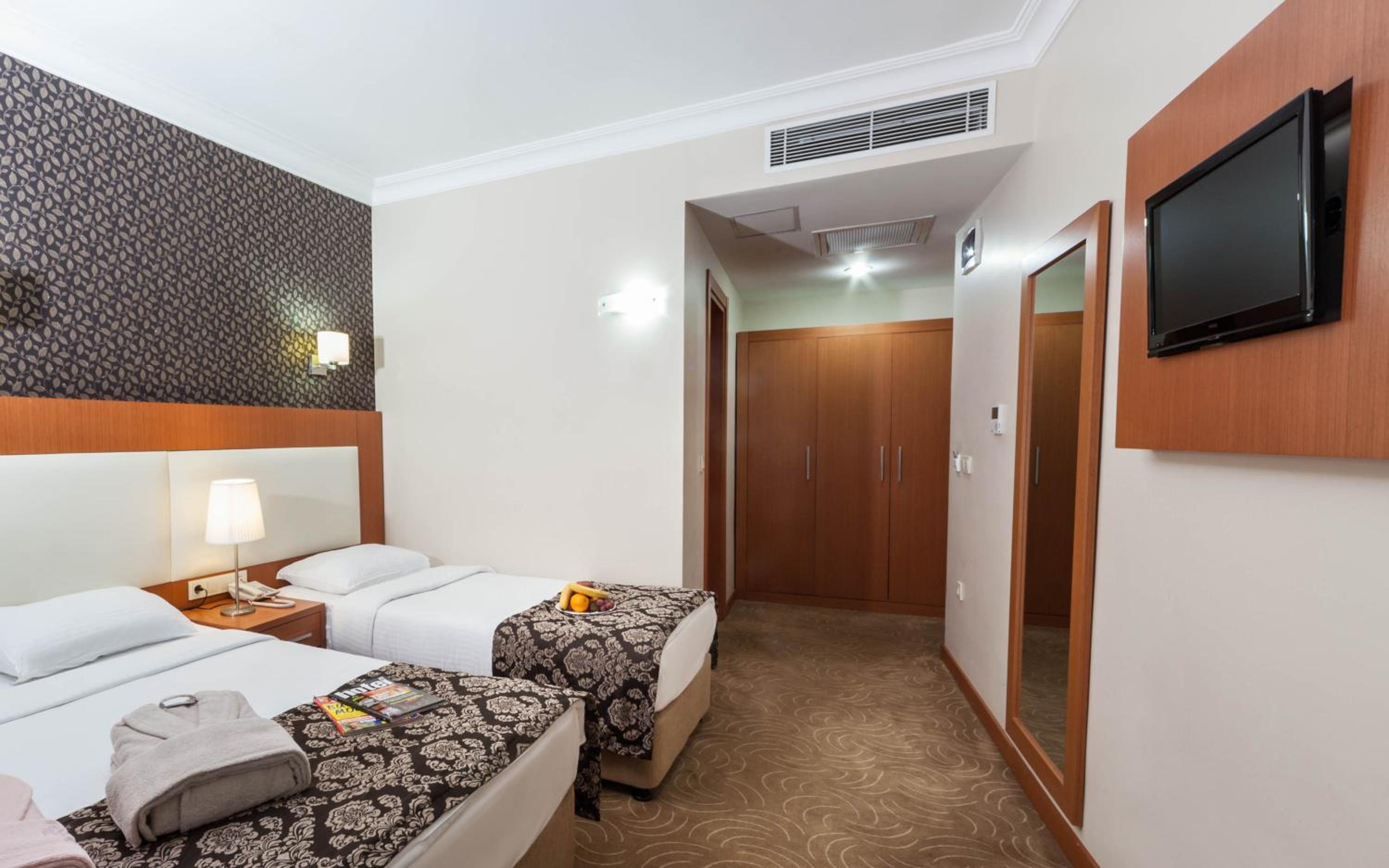 Triple Room photo 2