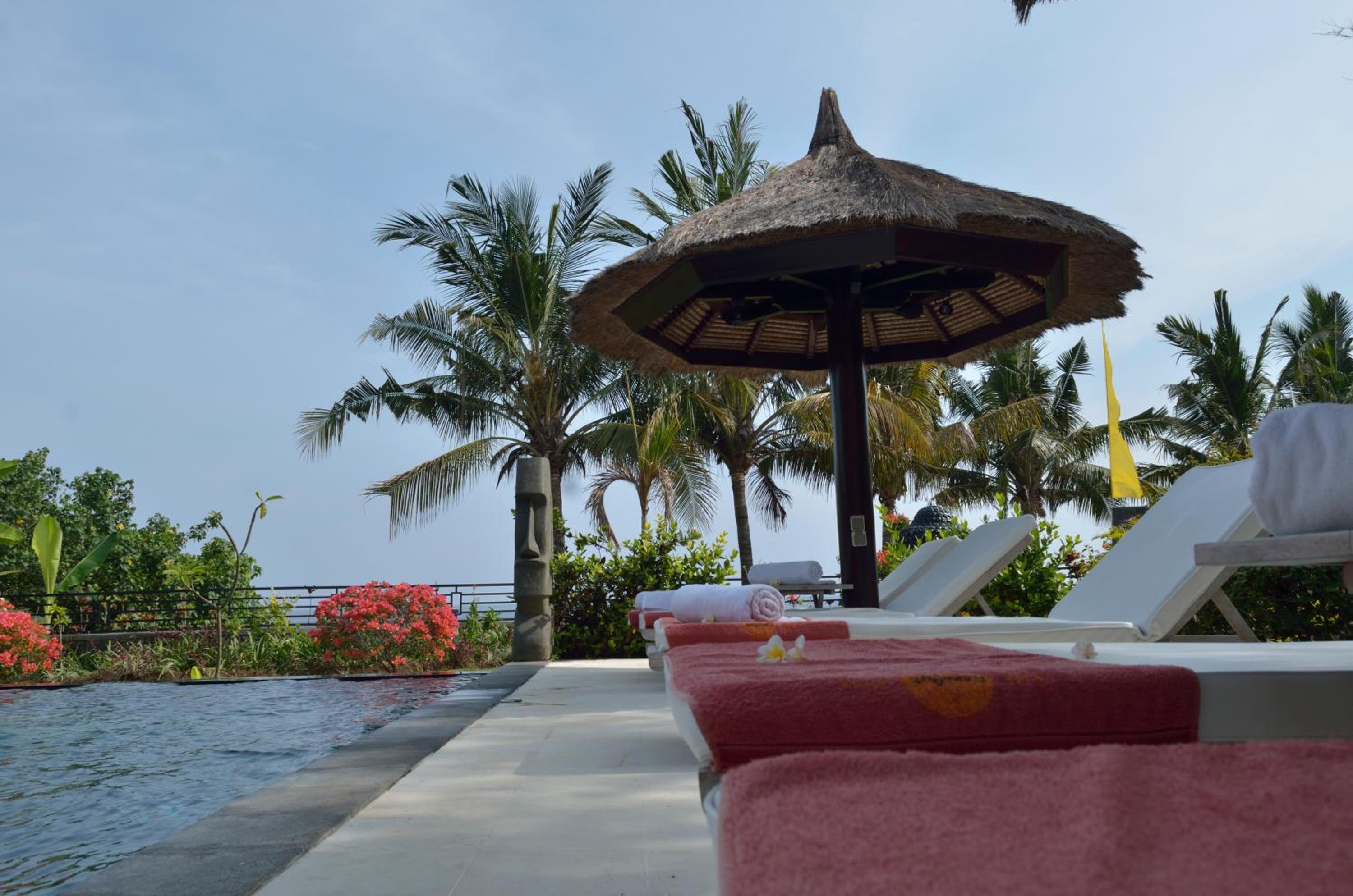 Villa - Beach Front - Photo 31