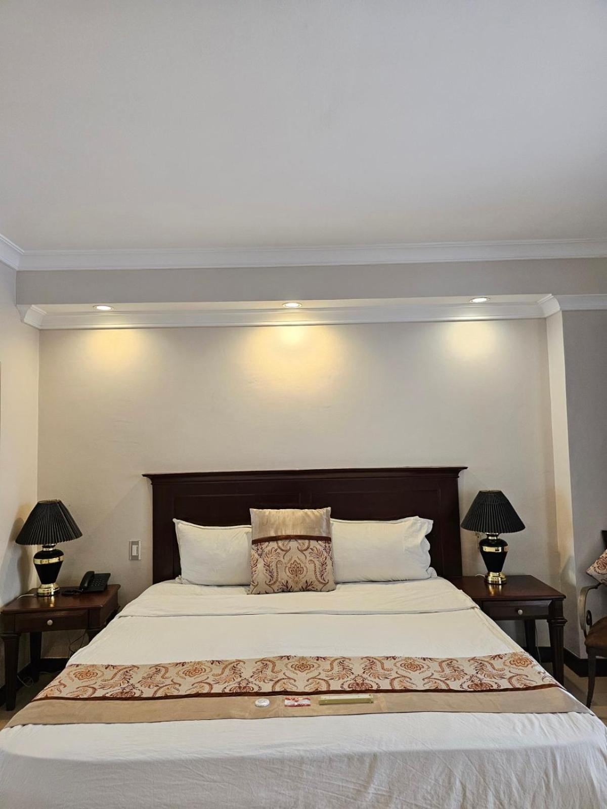 King Room with Balcony photo 3
