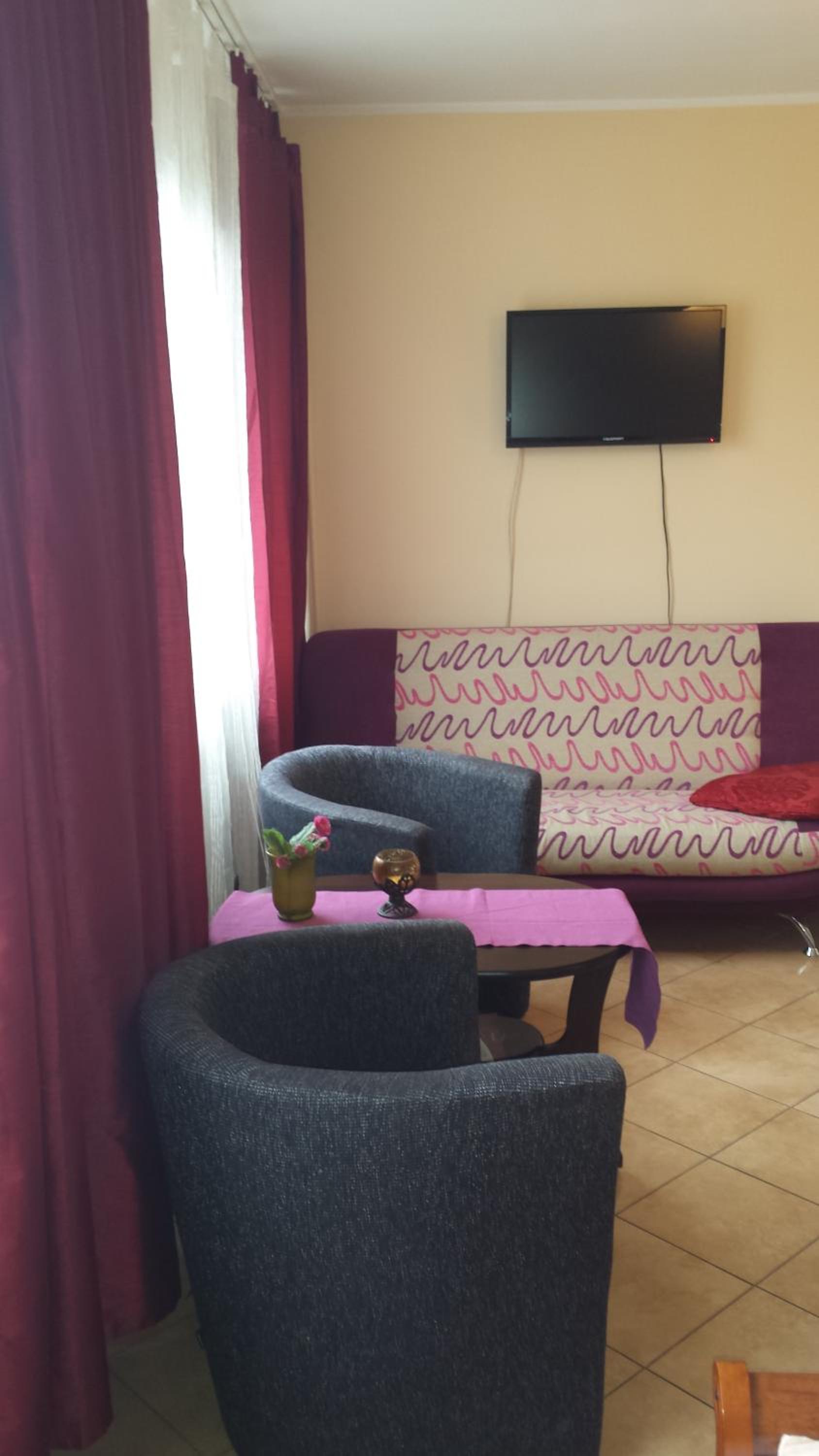 Suite (2 Adults) - Photo 19