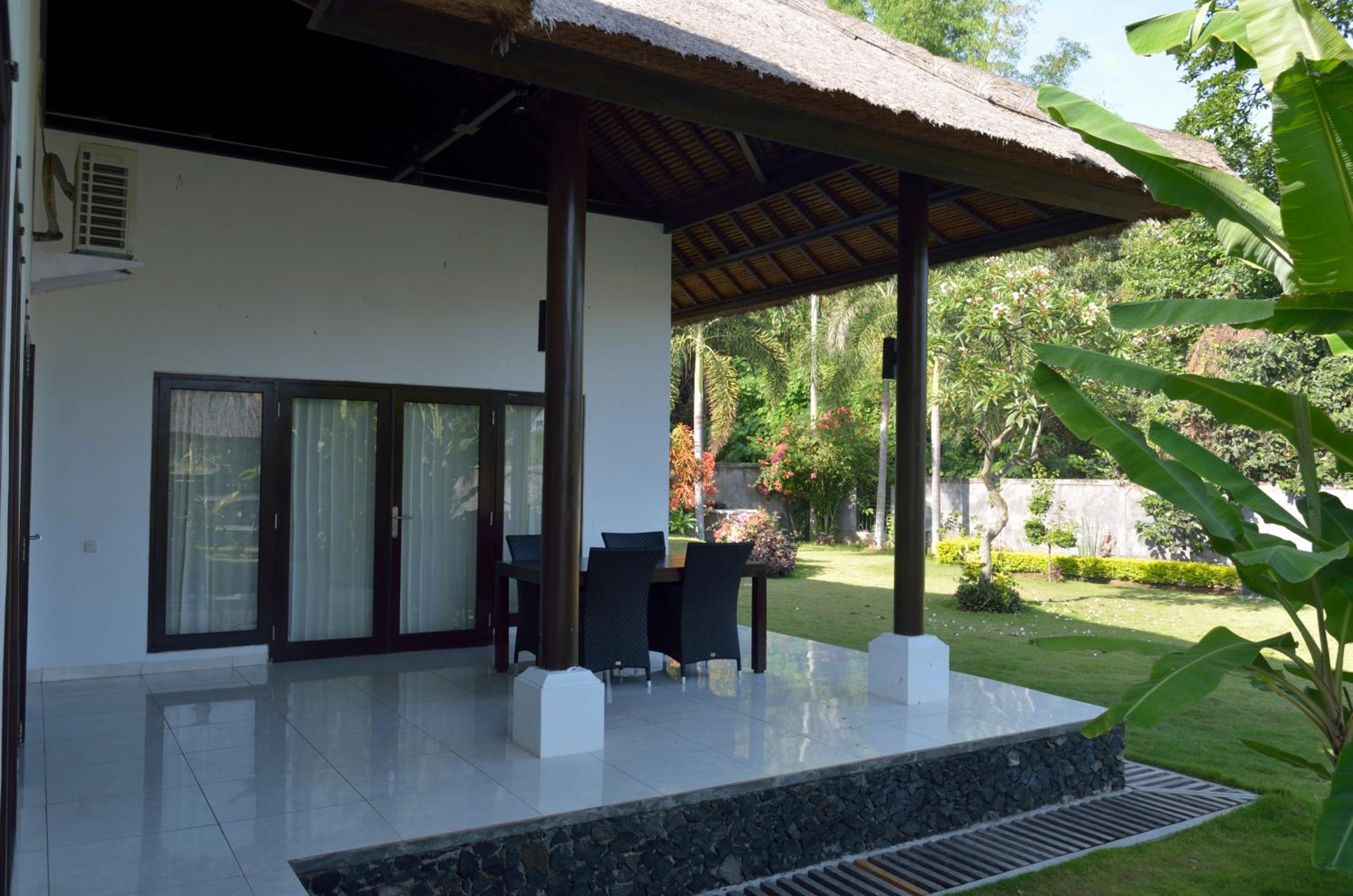 Villa - Beach Front - Photo 16