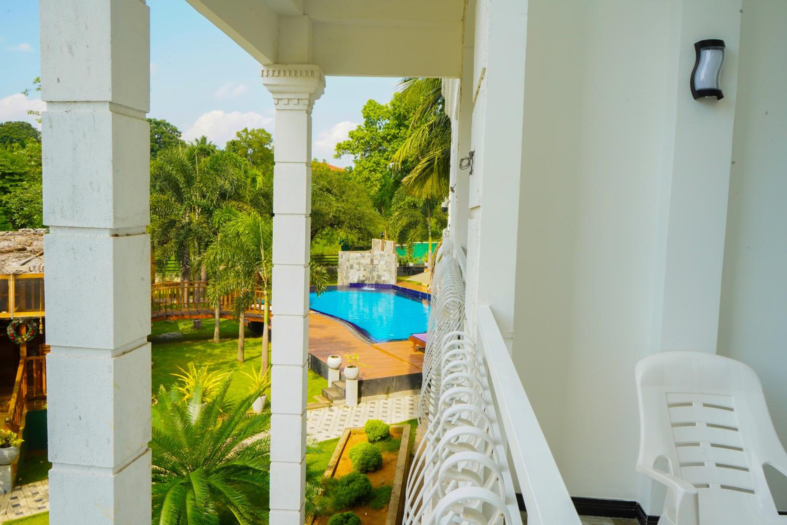 Twin Room with Balcony