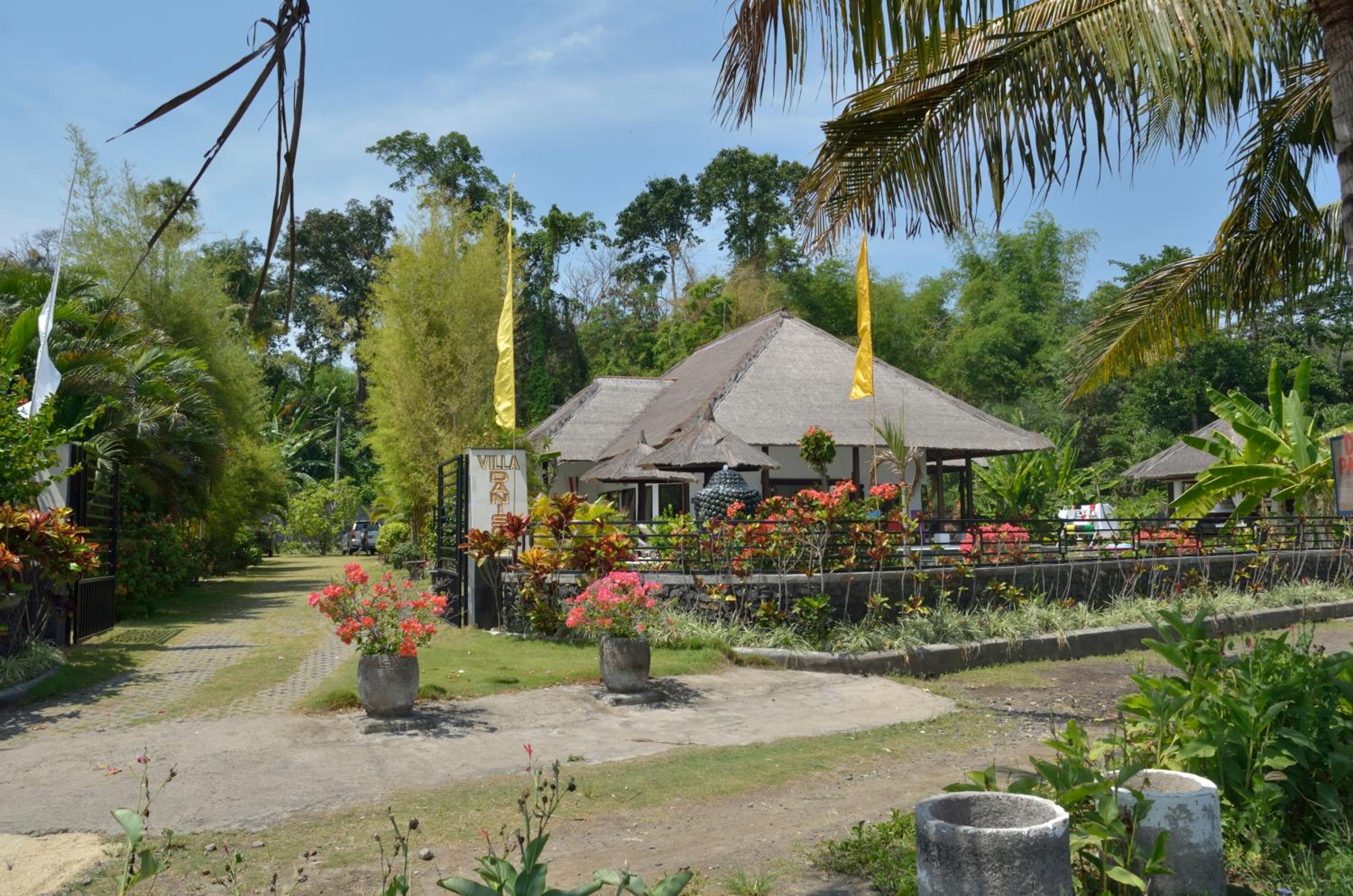 Villa - Beach Front - Photo 10
