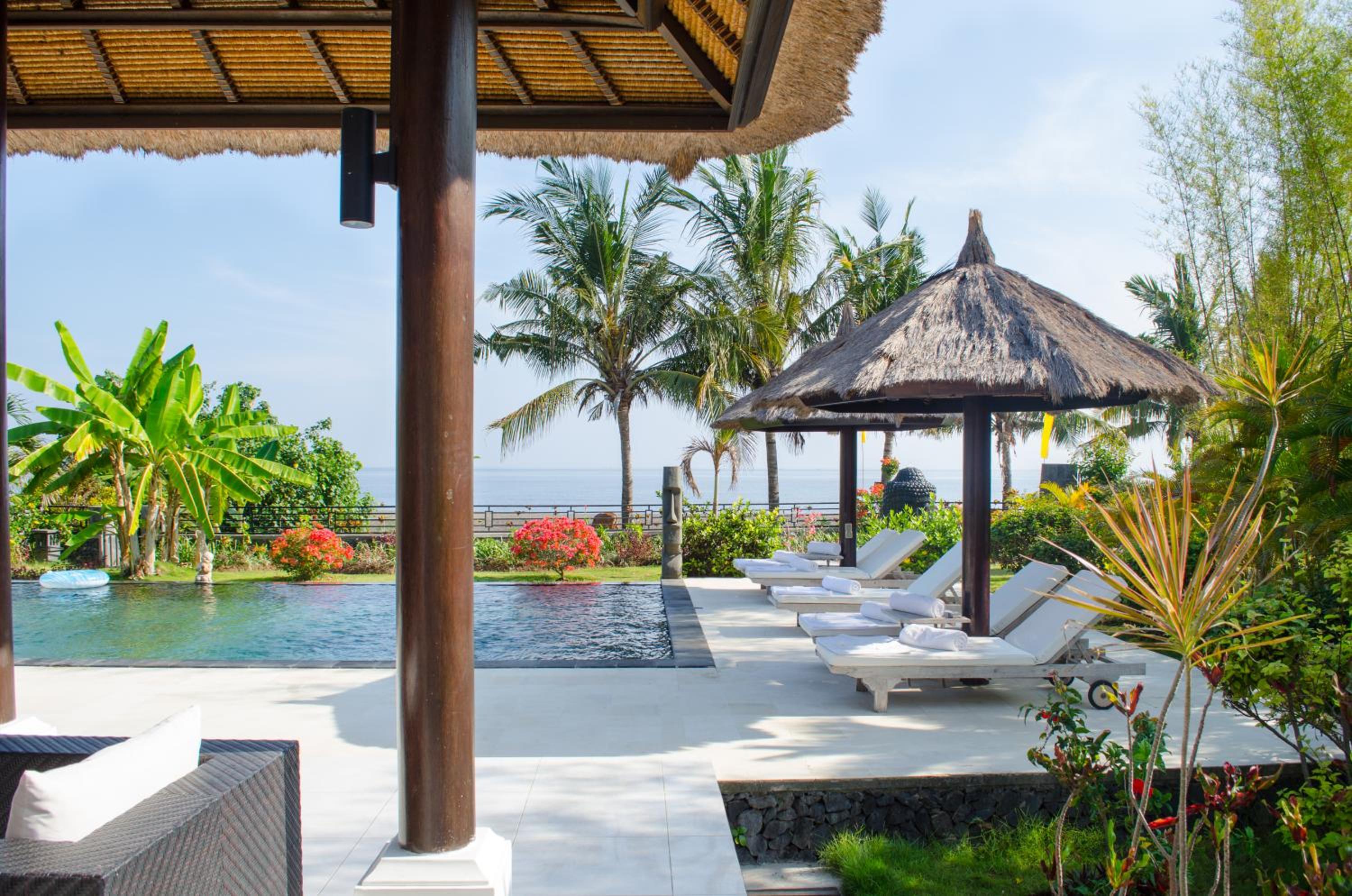 Villa - Beach Front - Photo 9
