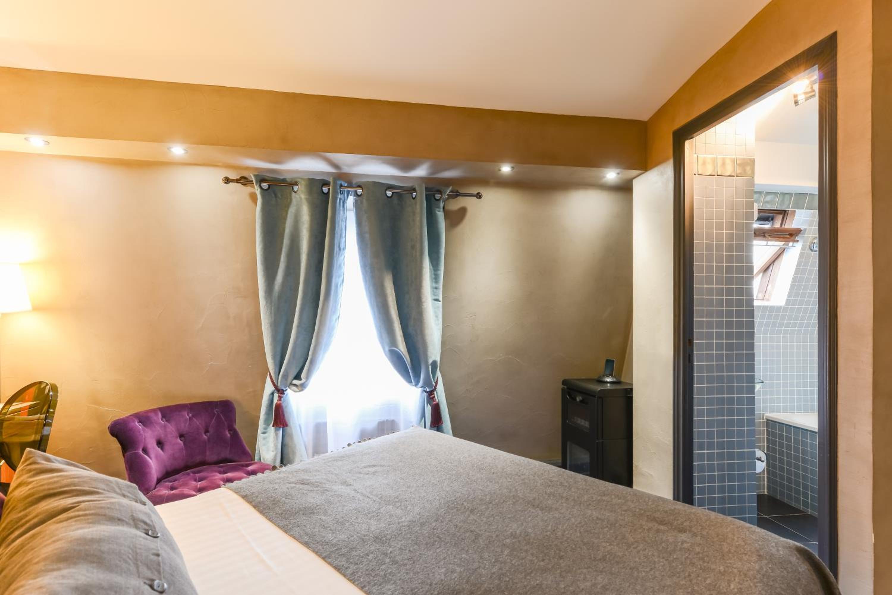 Available room