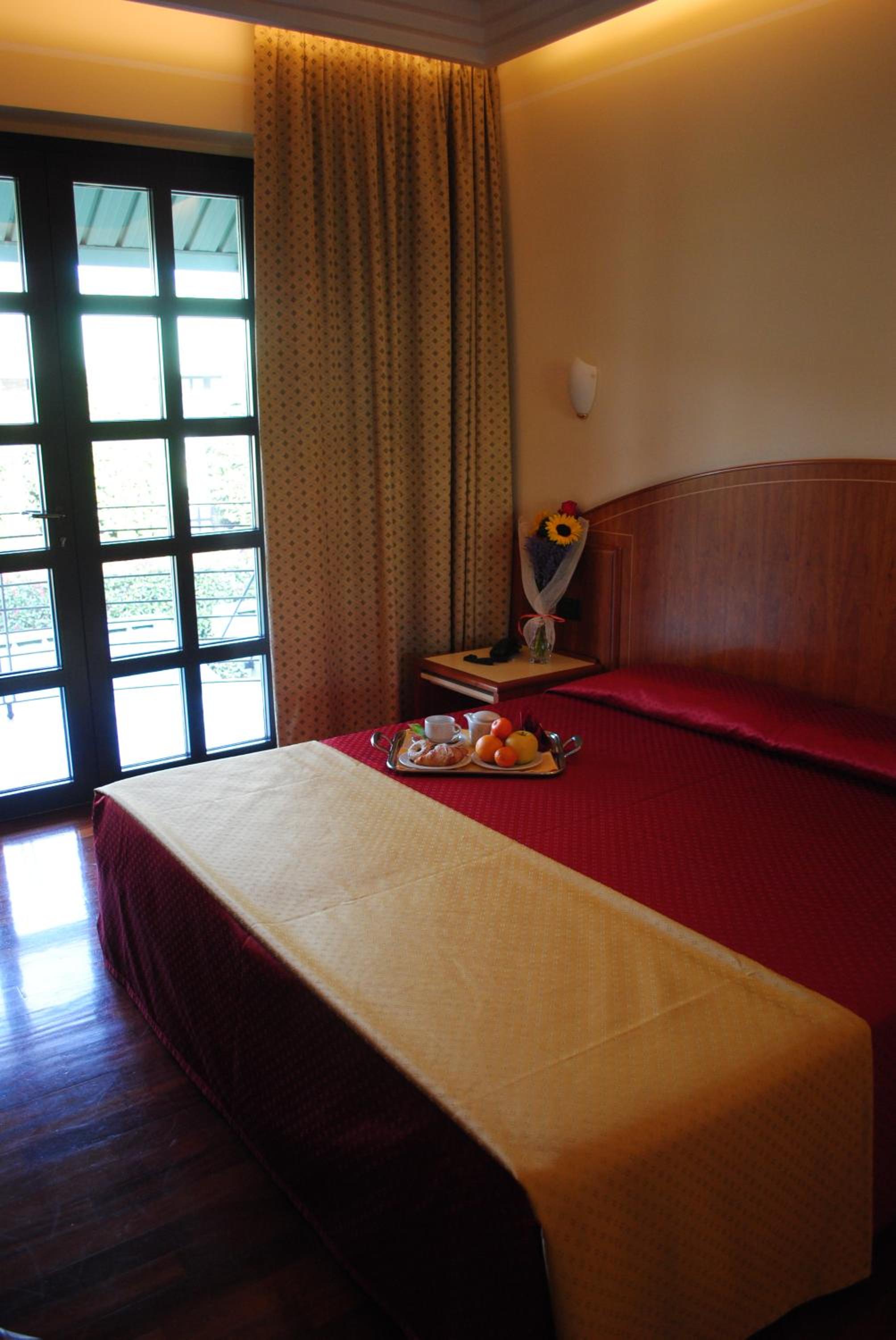 Double Room - Photo 1