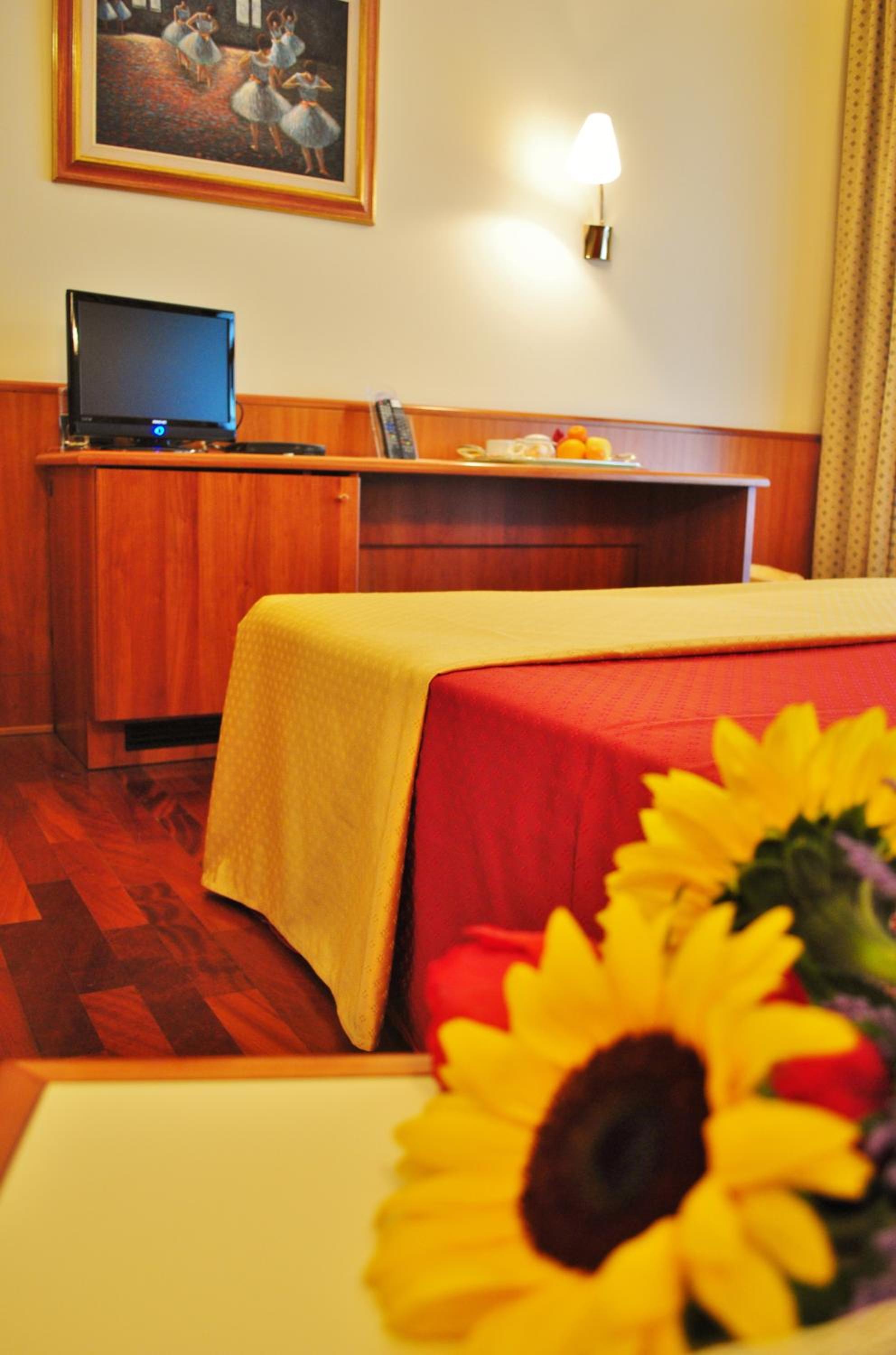 Double Room - Photo 2
