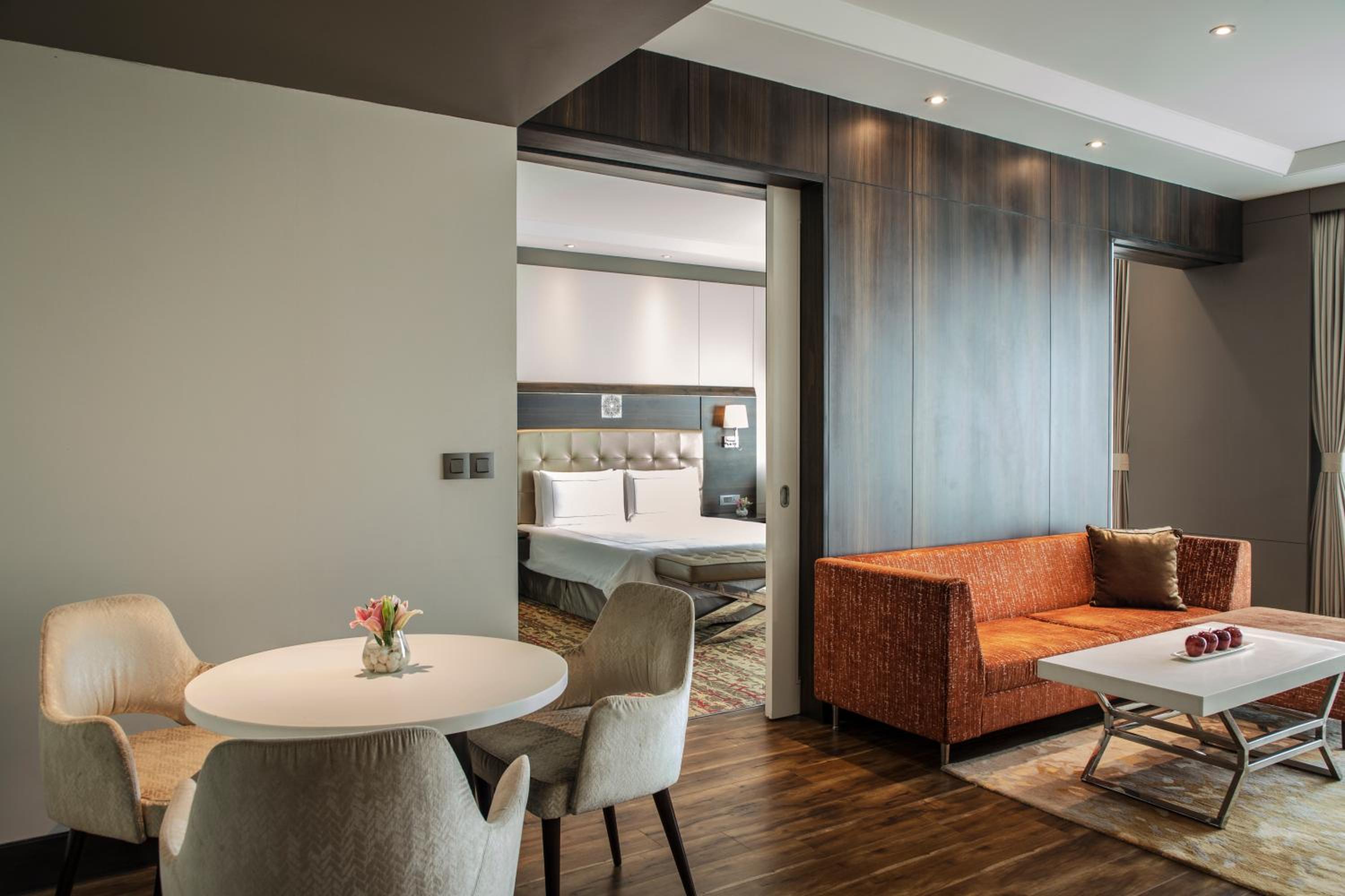 Luxury Suite with 15% discount on food, beverages, laundry and spa - Photo 2