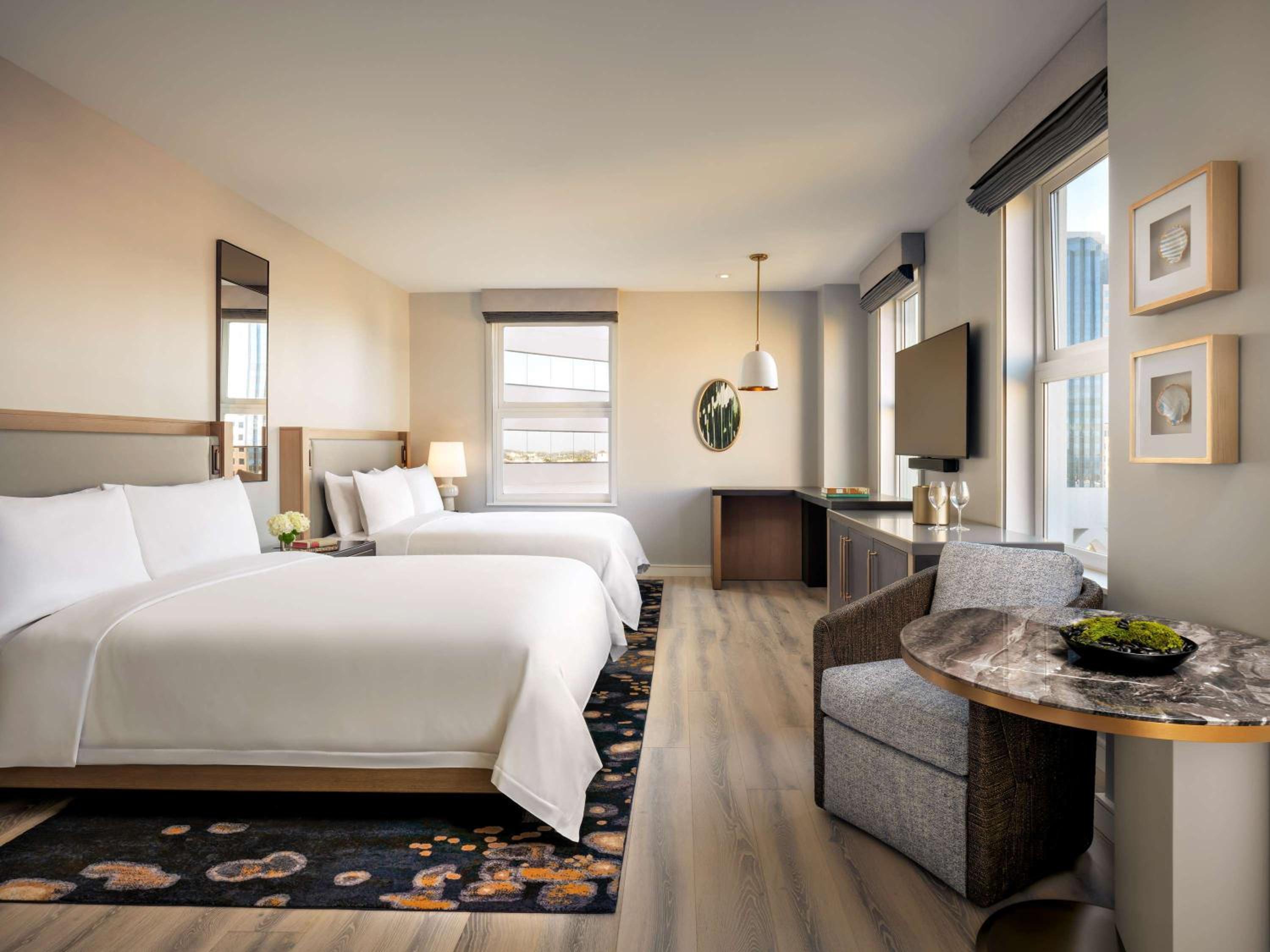 Fairmont Room with Two Queen Beds and City View - Hearing Access