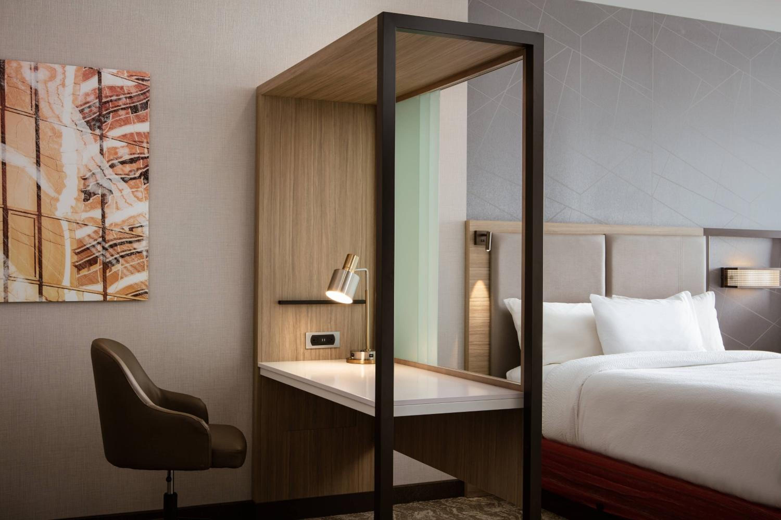 Queen Suite with Two Queen Beds and Sofa Bed - Photo 2