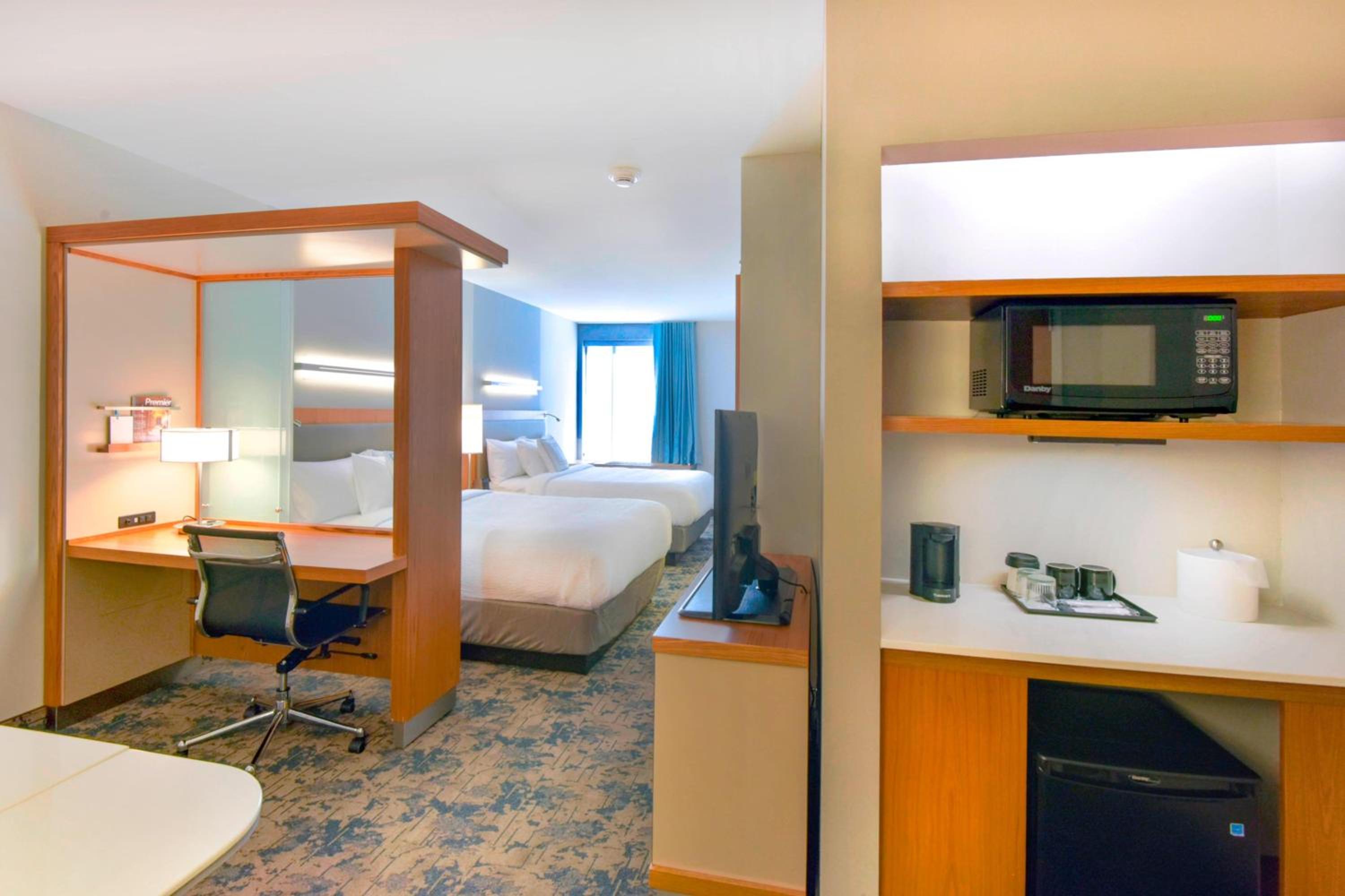 Queen Suite with Two Queen Beds, Bathtub and Trundle Sofa - Mobility Access photo 1