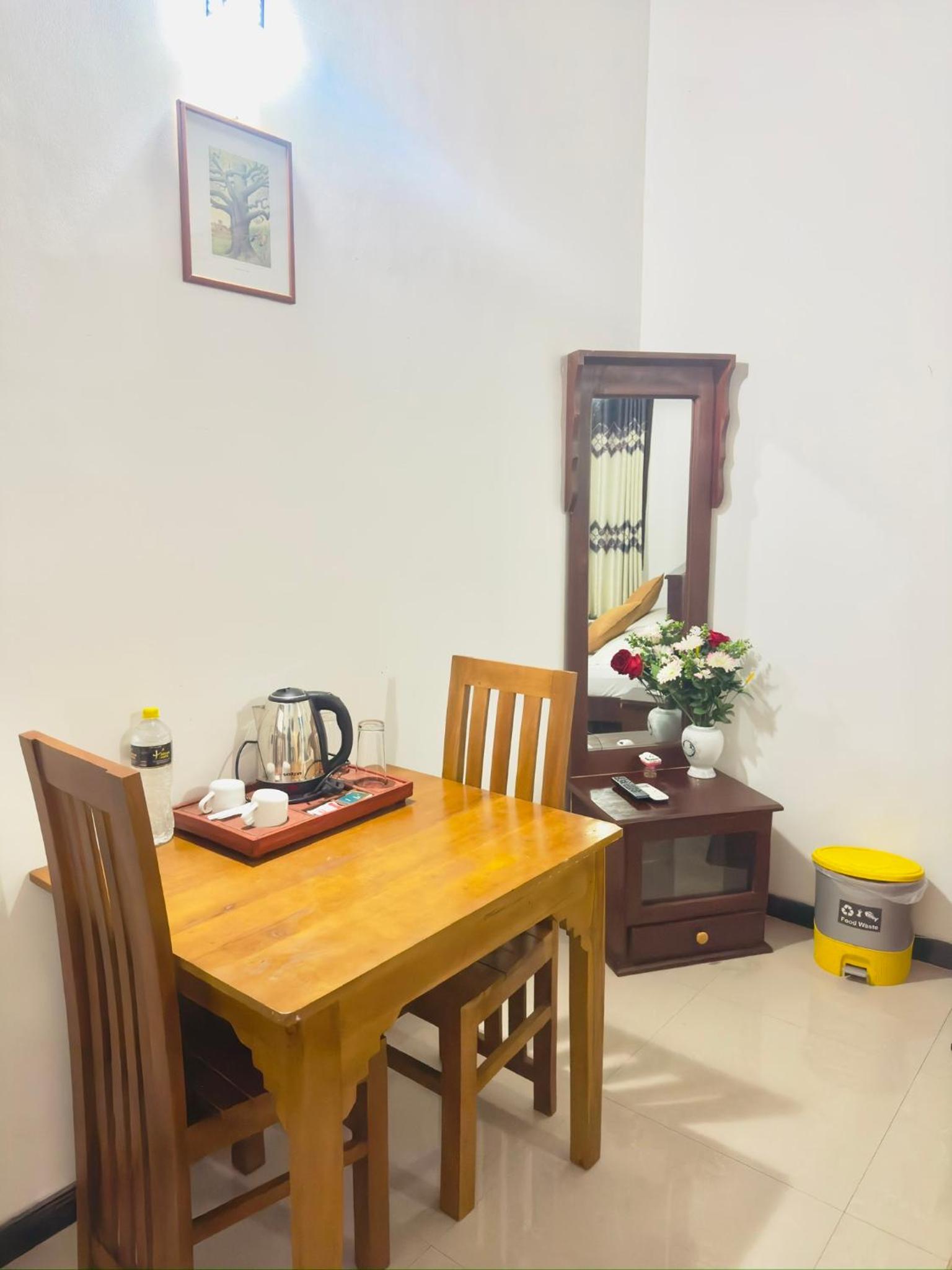 Family Room - Photo 12