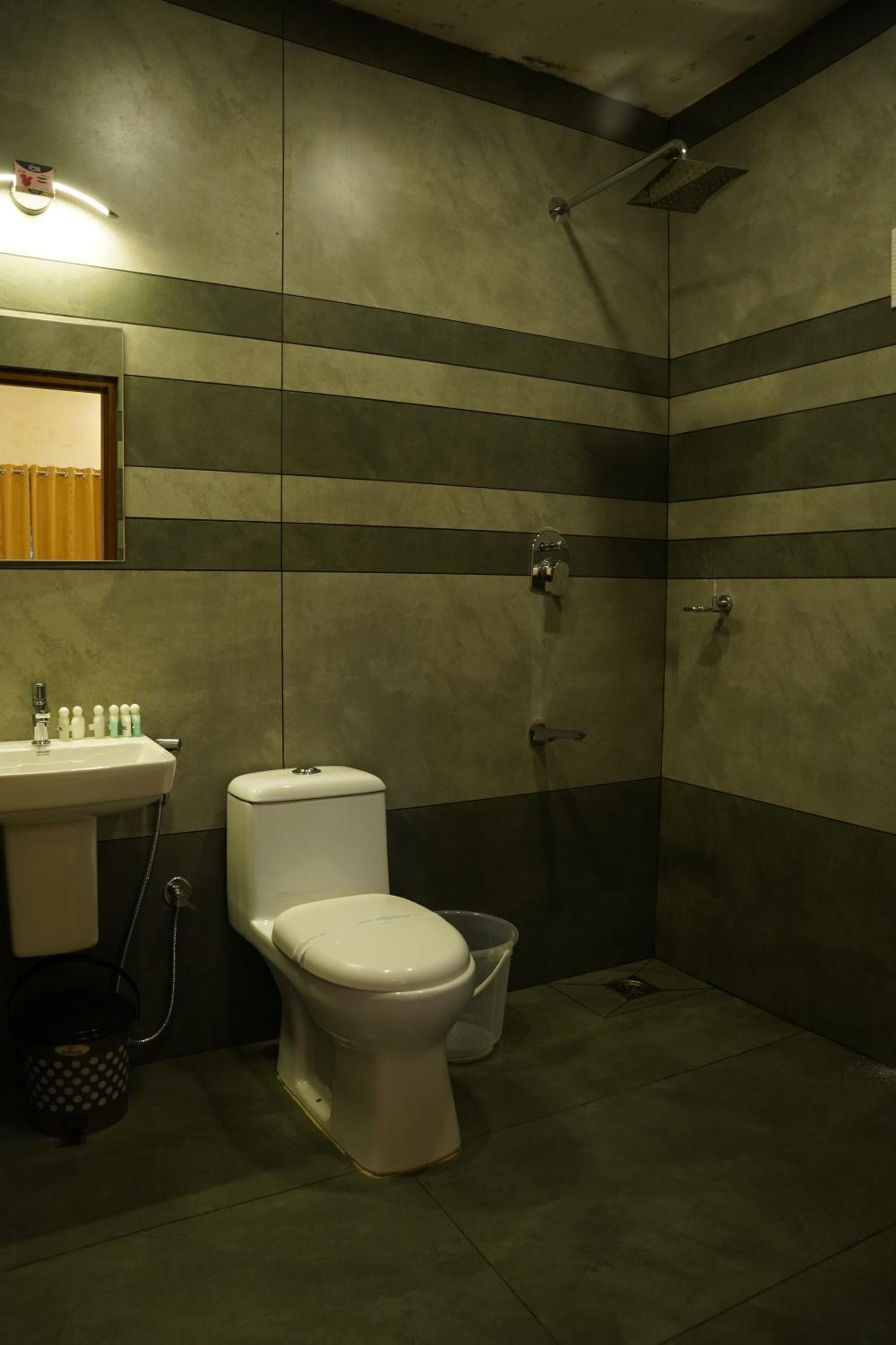 Two-Bedroom Villa - Photo 16